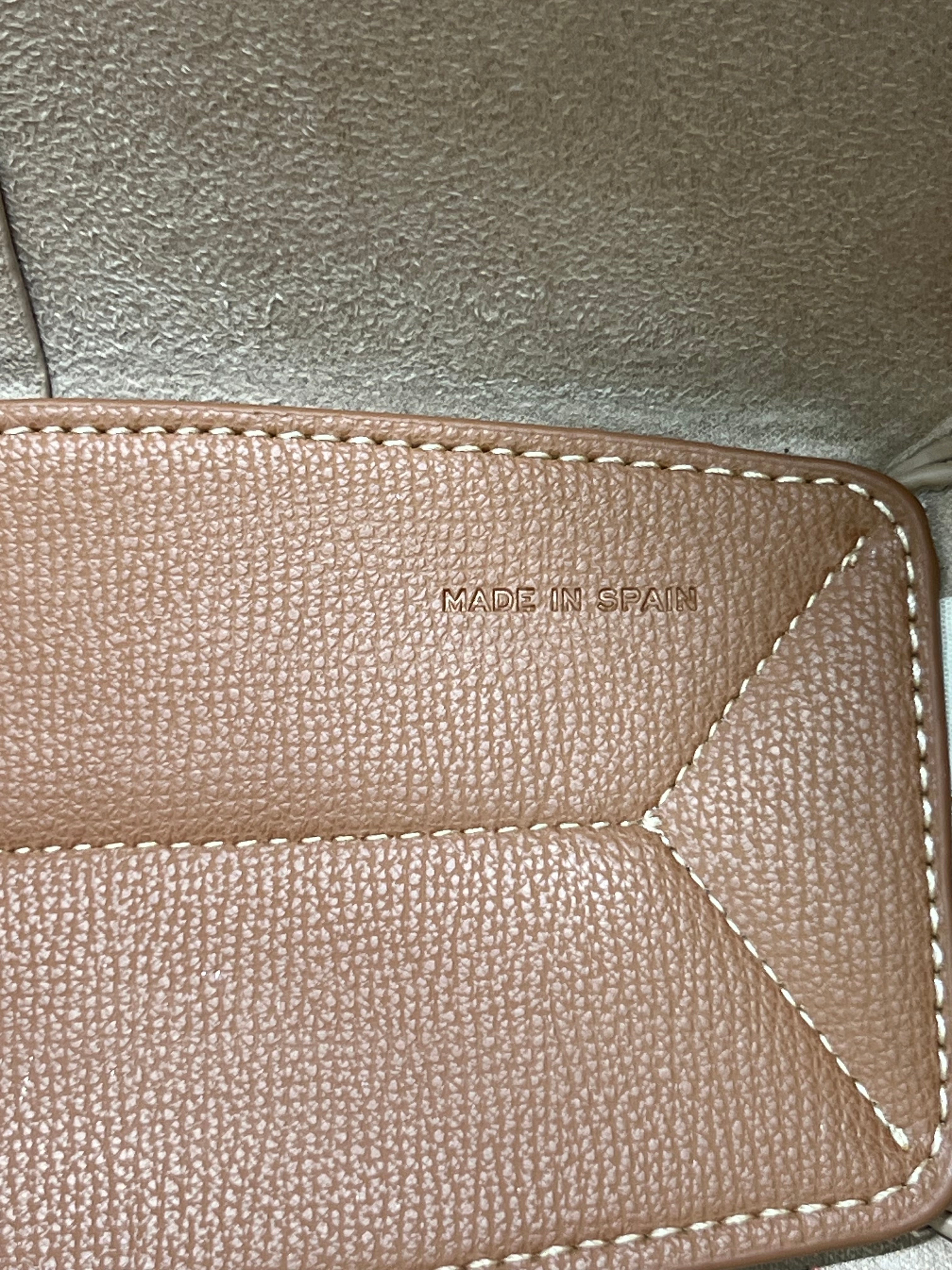 POLĒNĖ CYME BROWN LEATHER LARGE (حجم كبير )
