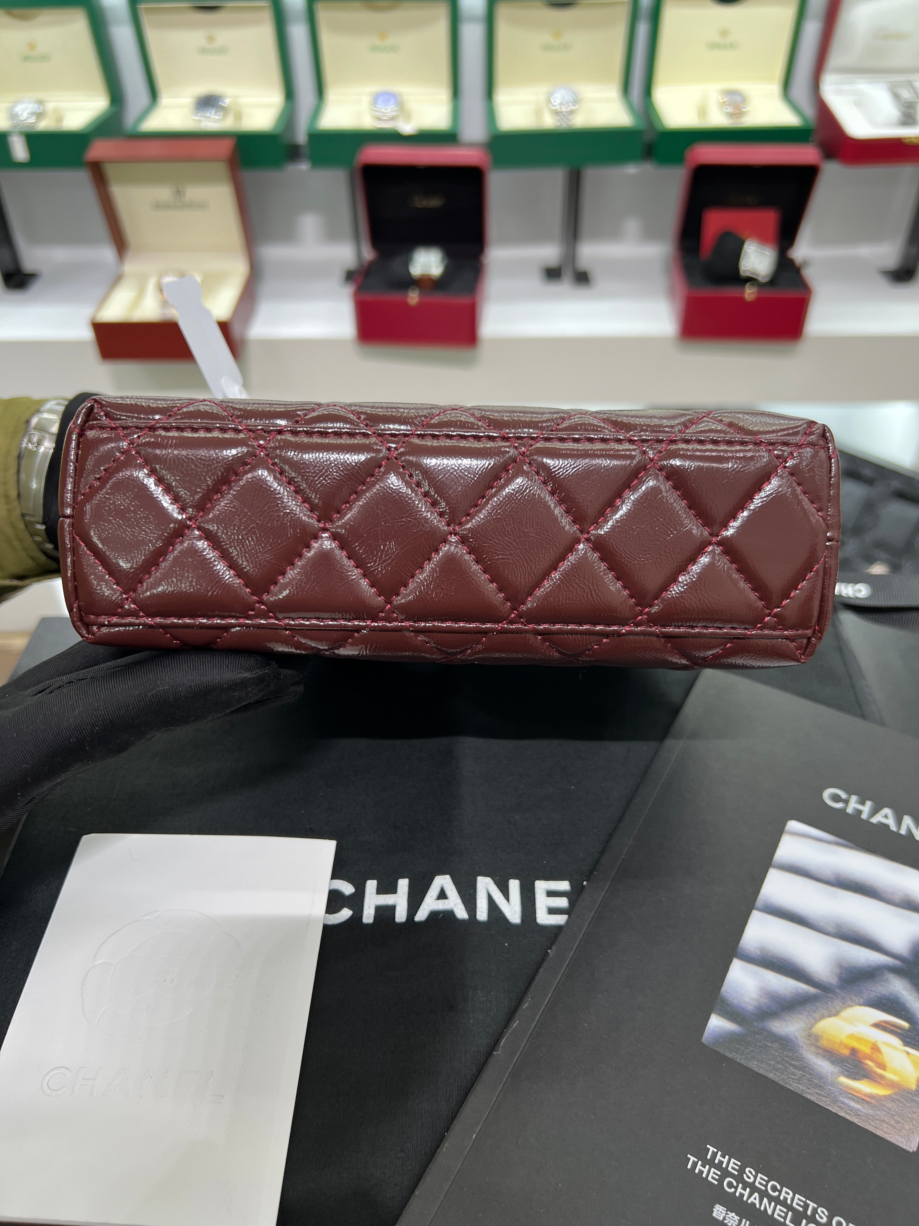 Handle Mini Flap Bag – Patent Calfskin (Burgundy)