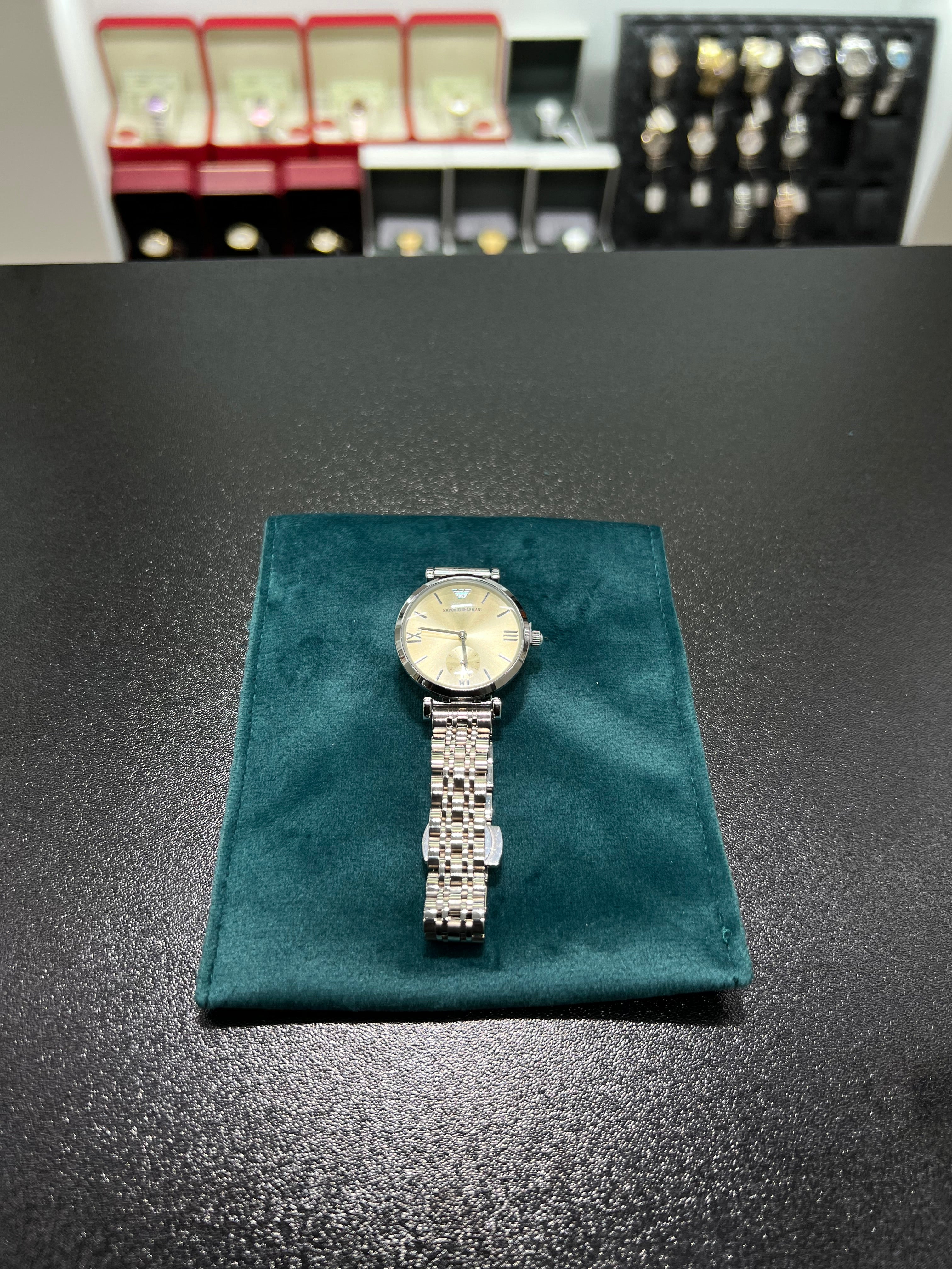 Armanį watch, silver, yellow lens, grade B, من دون علبه جوده رقم 2