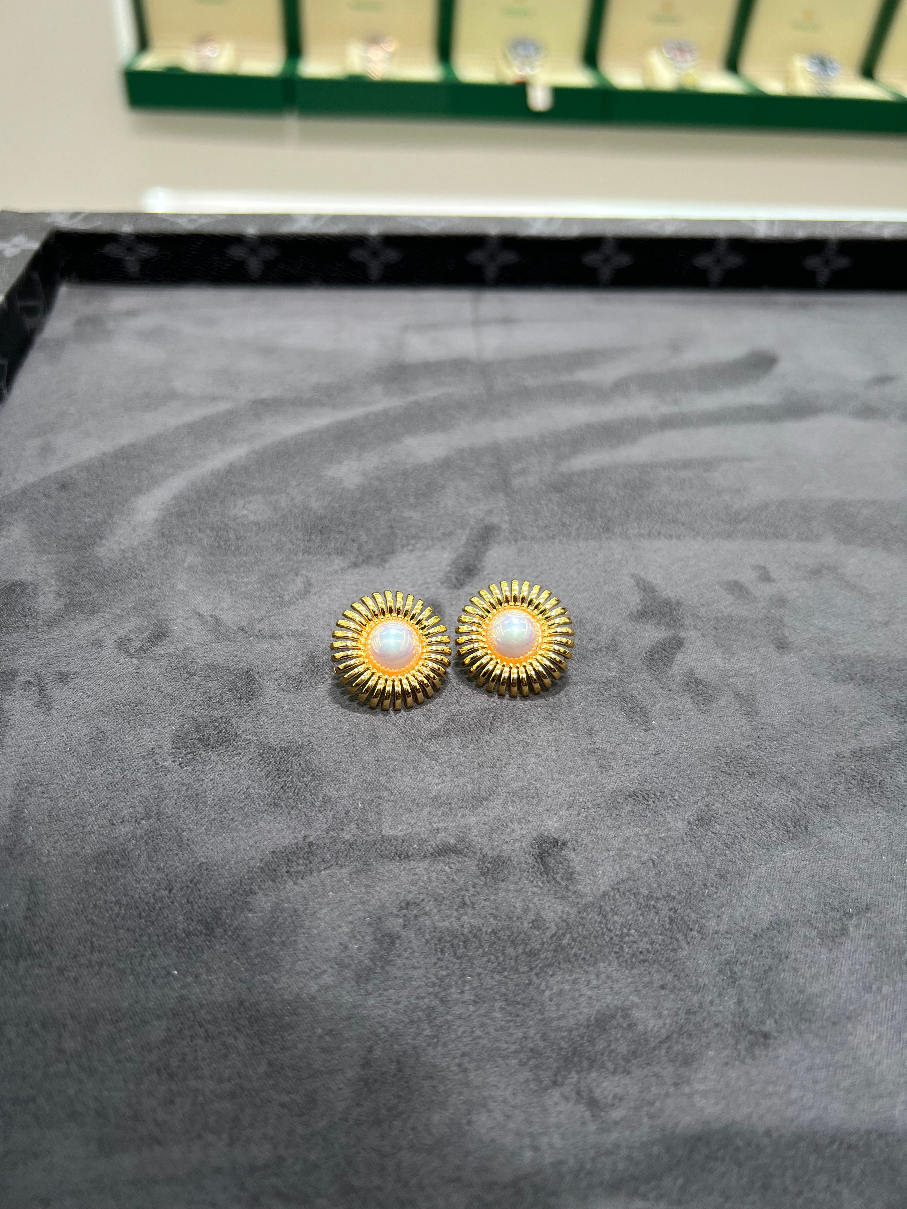 اقراط اذن قوقعة اللؤلؤ