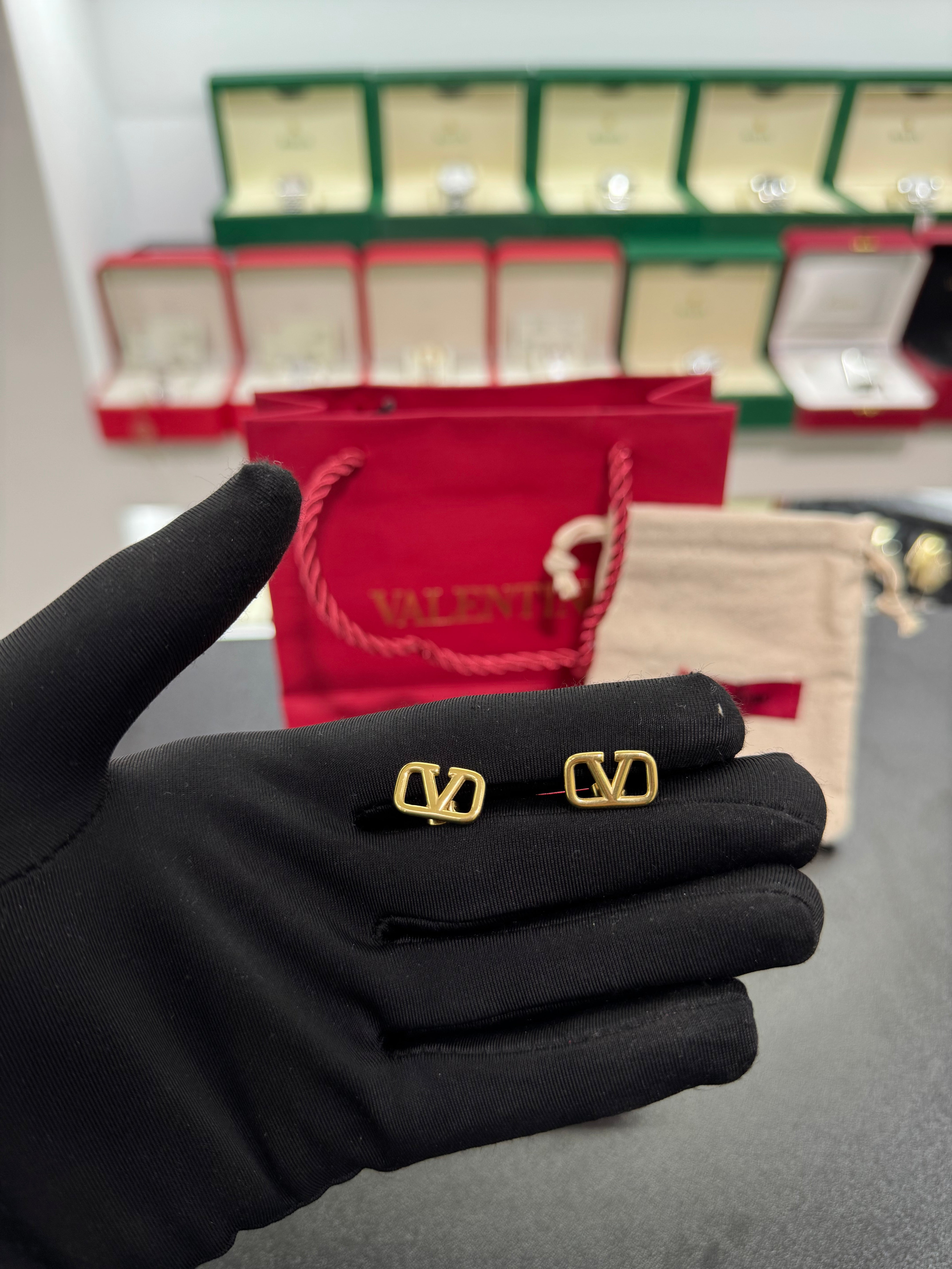 طقم فلانتينو بالخاتم