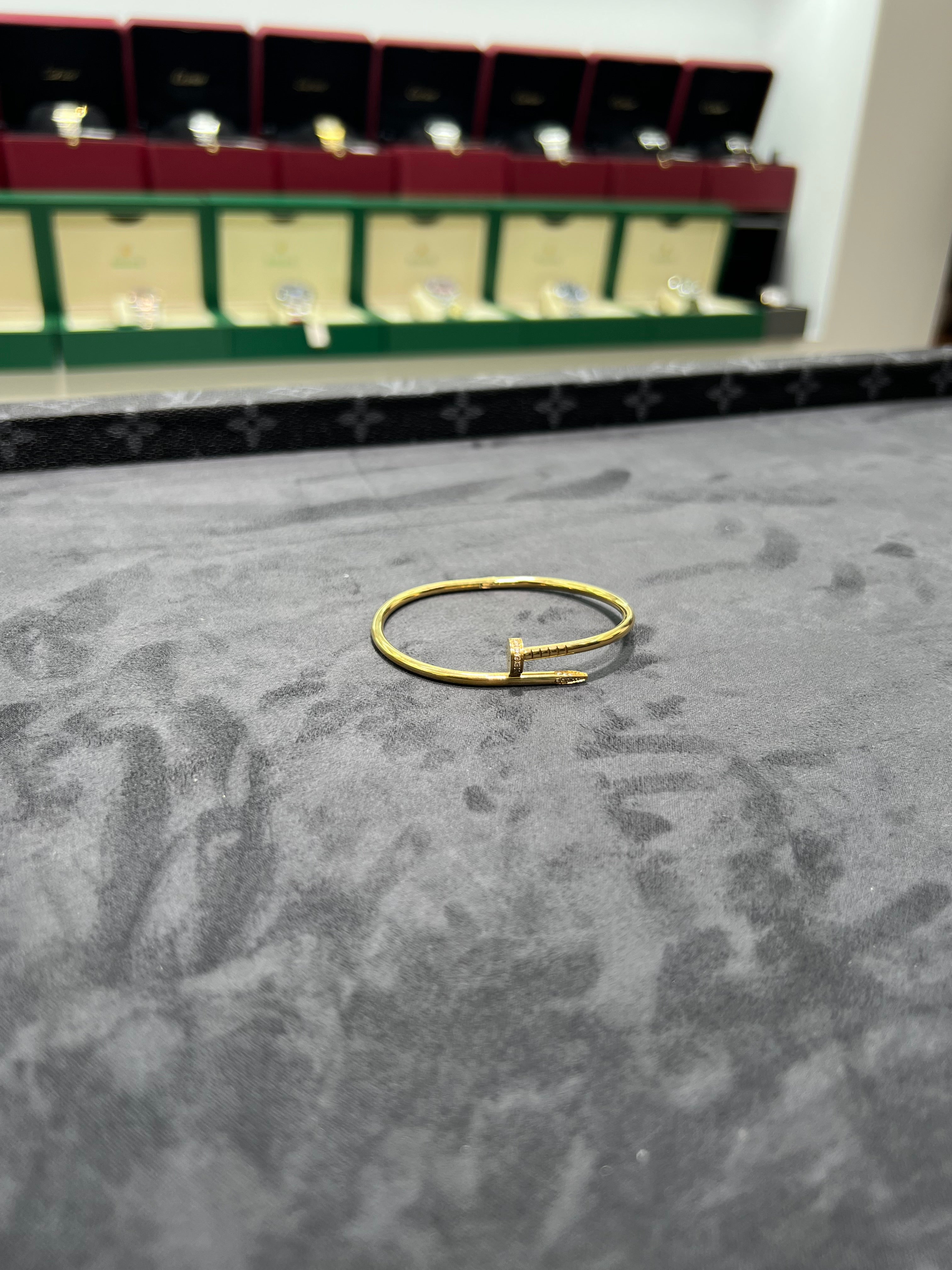 سوار جوست آن كلو المتوسط