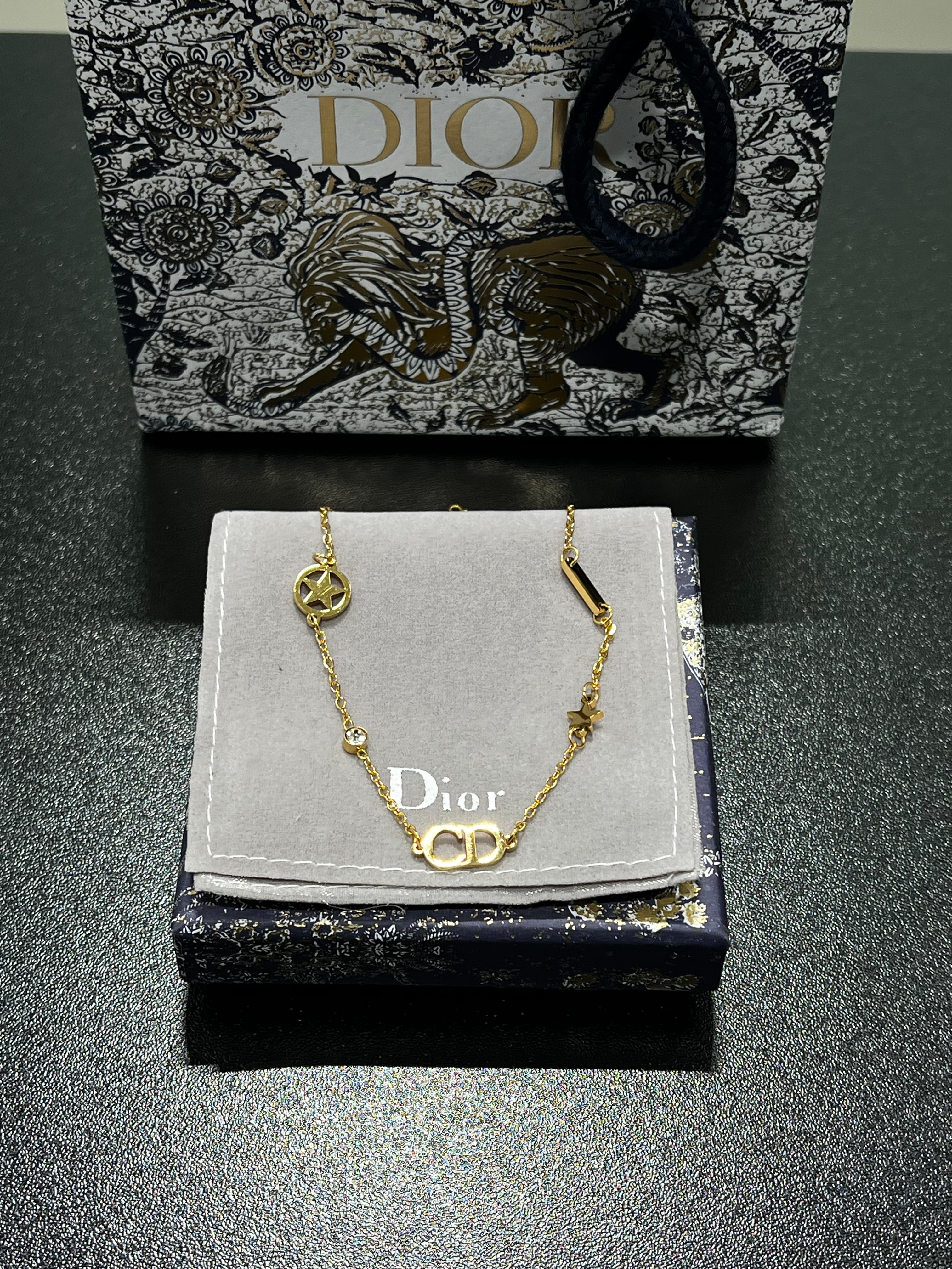 Petit CD Lucky Star necklace