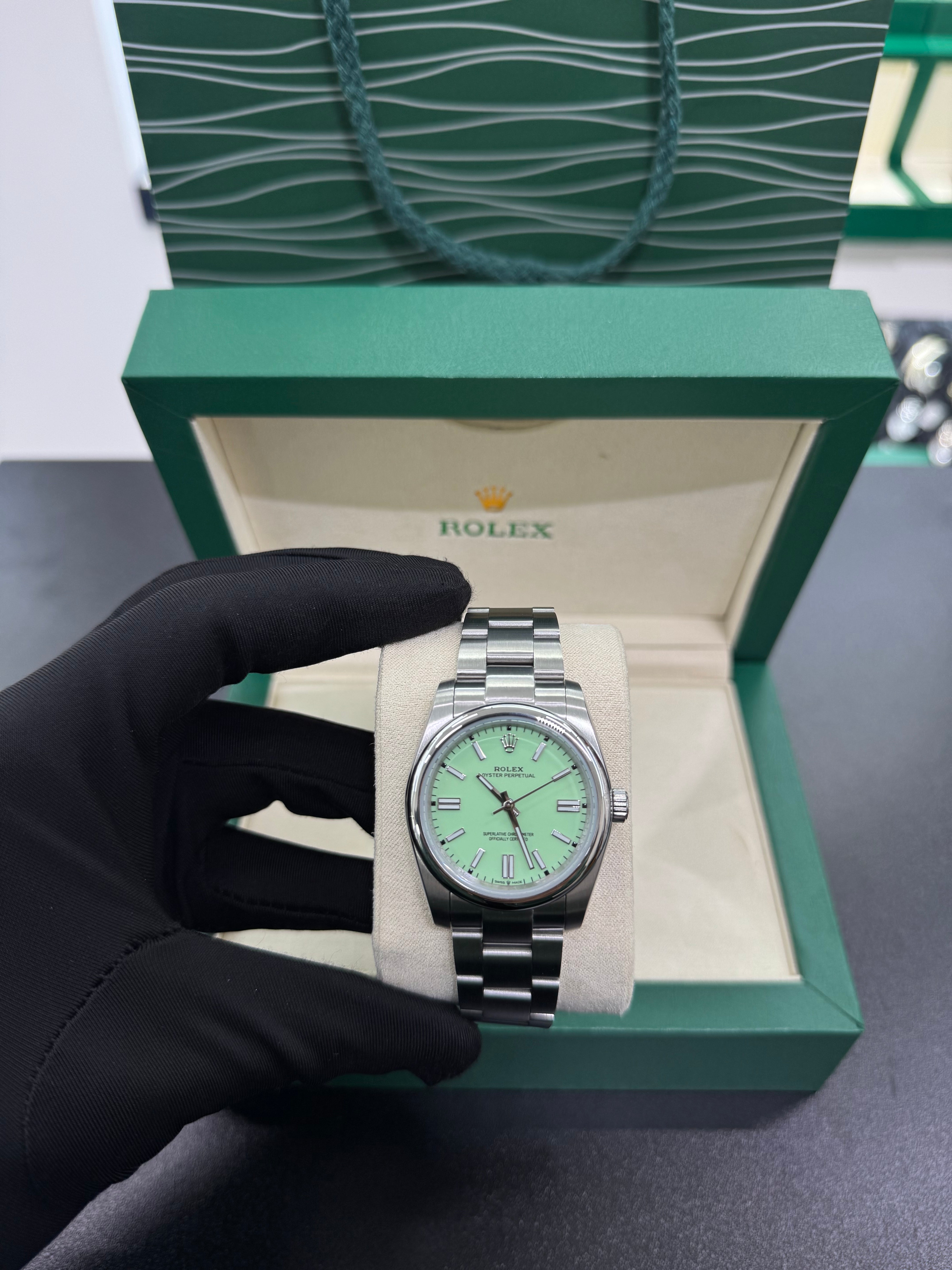 Oyster Pistachio 36mm