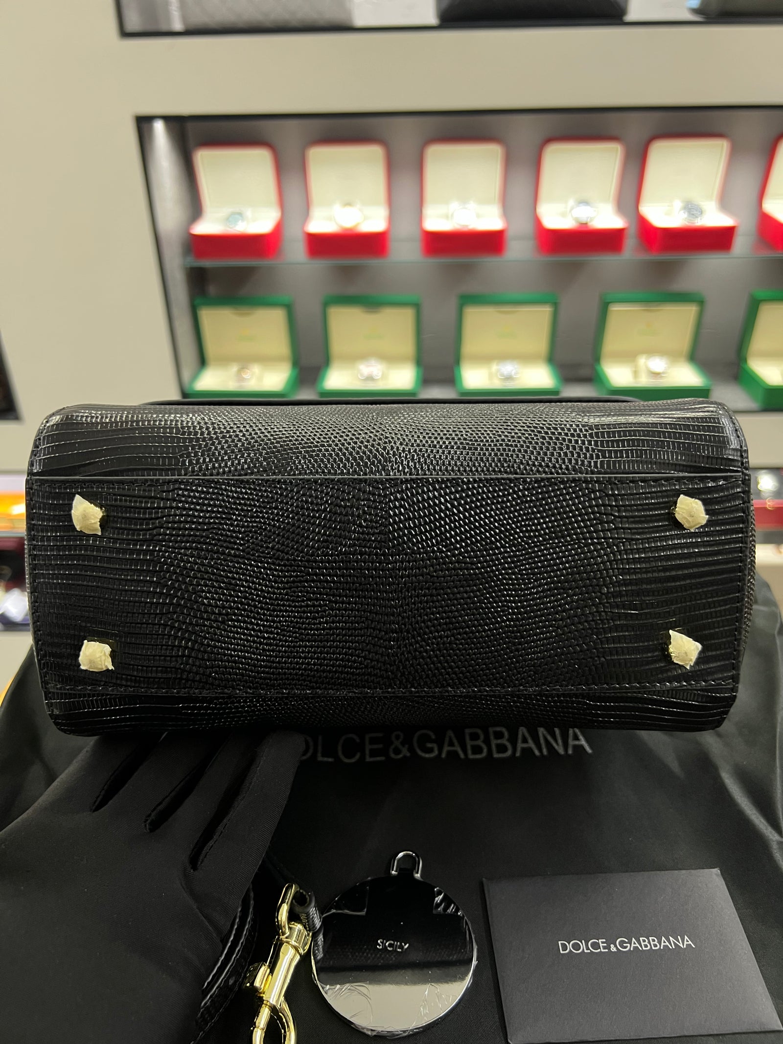 حقيبة سيسيلي سوداء بنقشة جلد السحلية الحجم الكبير
Sicily Bag – Black Lizard-Print