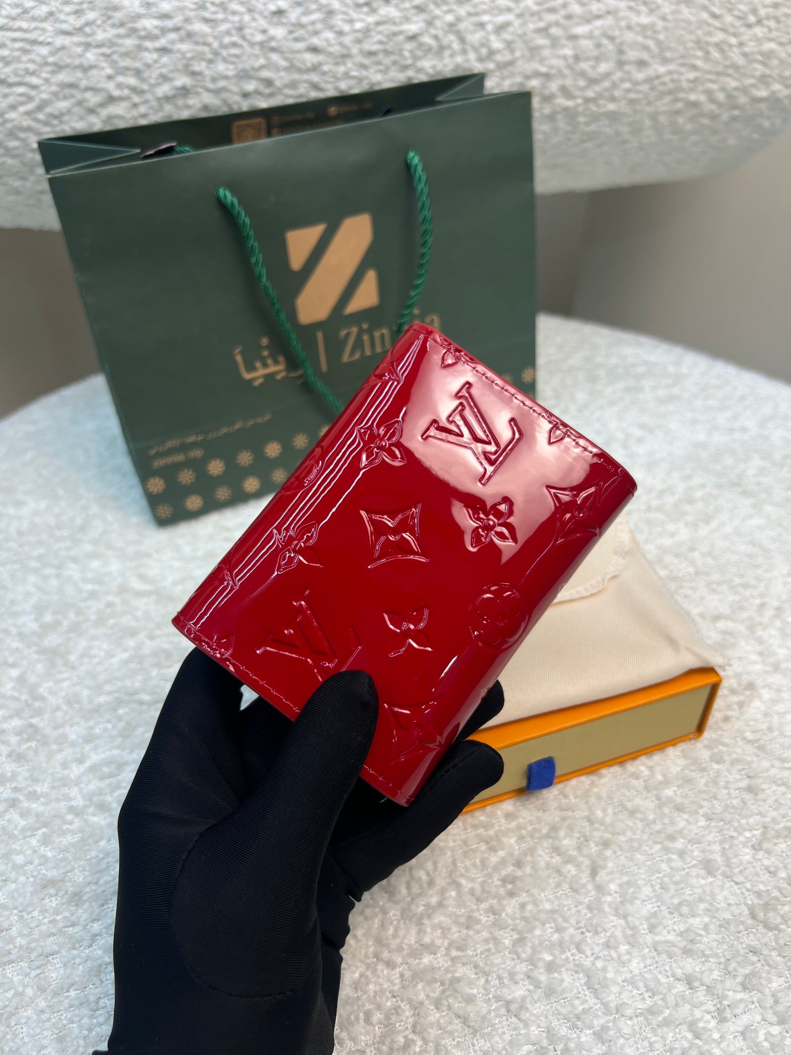 محفظة فيكتورين جلد لامع أحمر Victorine Patent Wallet Red