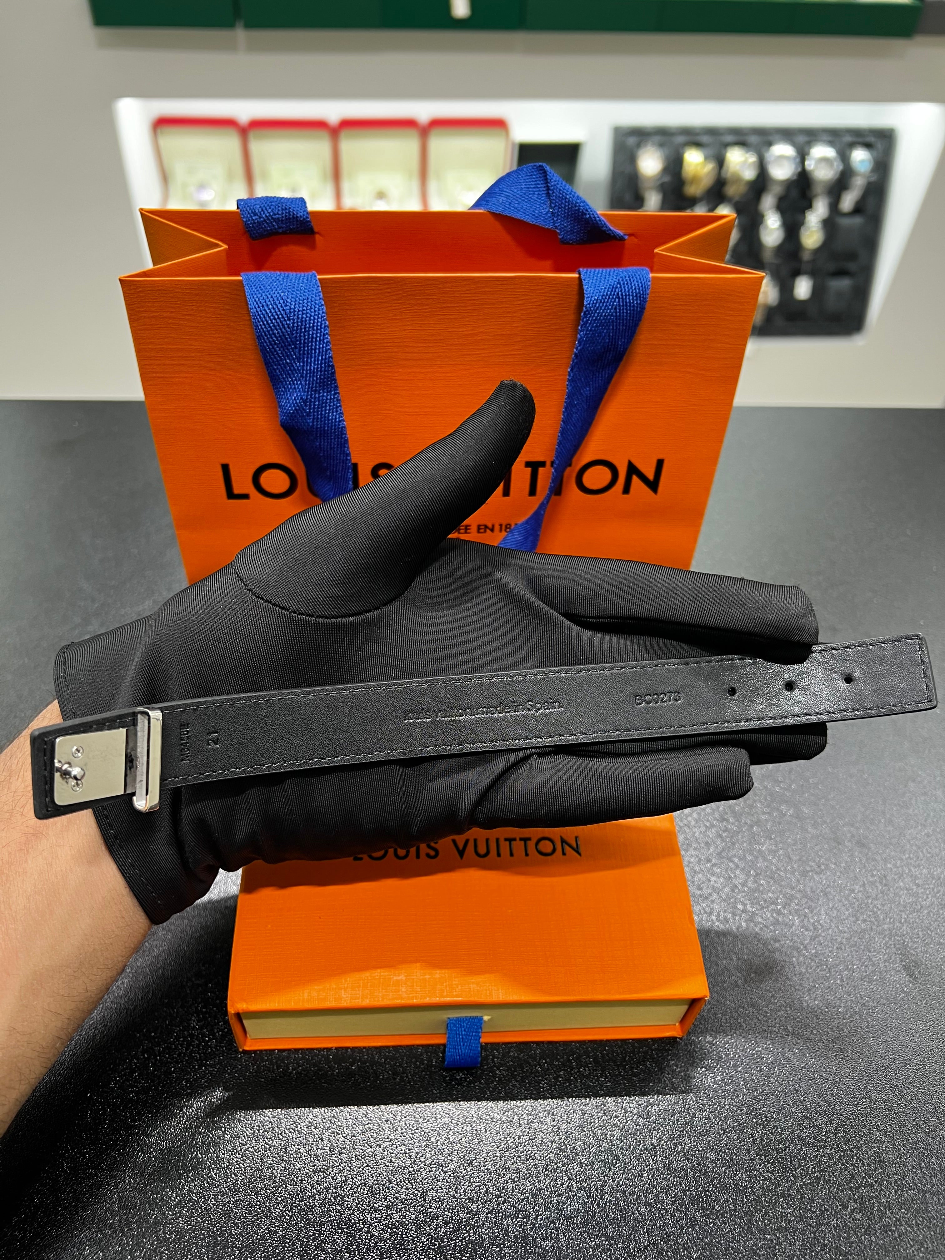 حزام يد  جلد LV ازرق