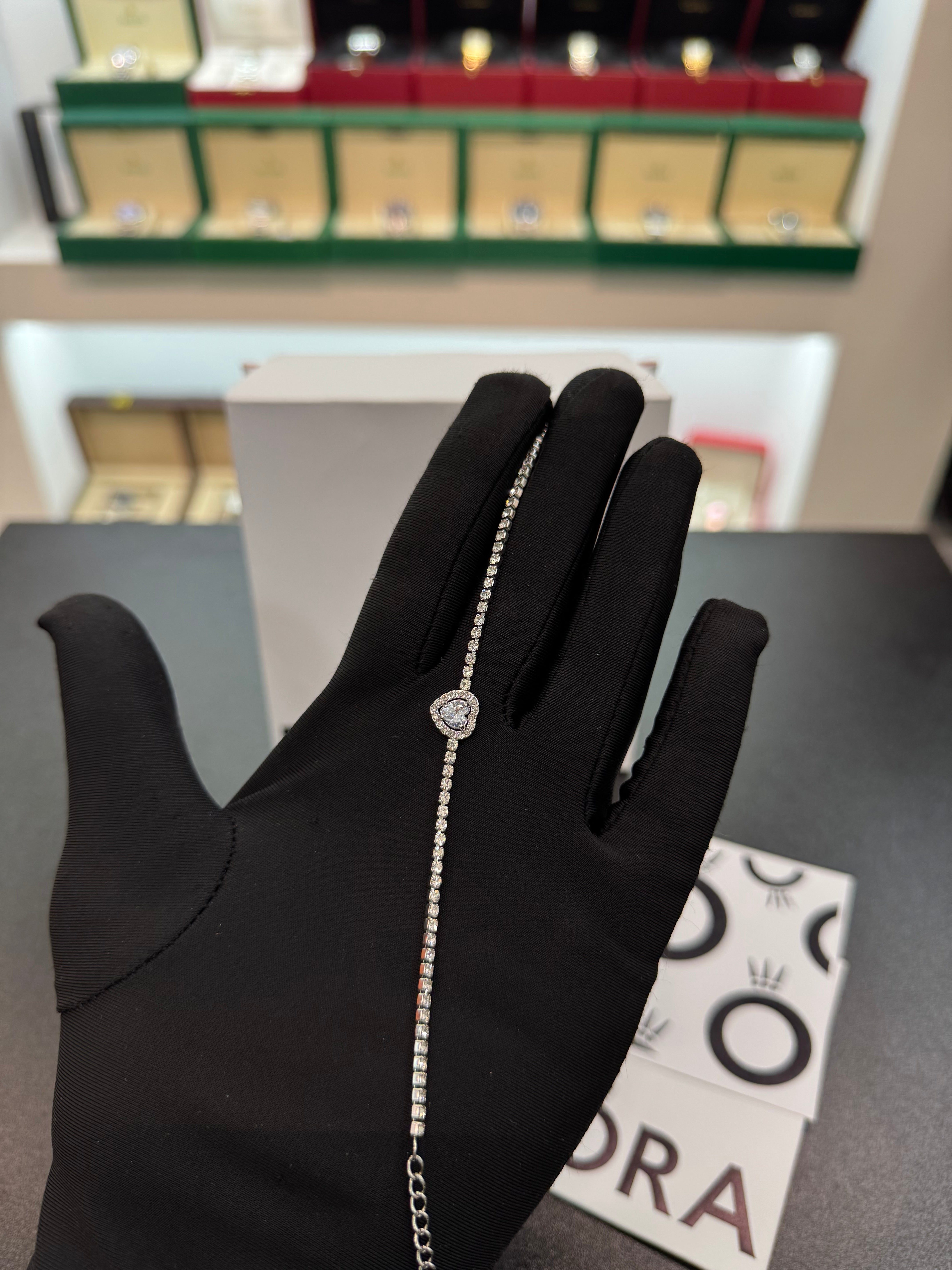 Heart Crystal Tennis Bracelet (white)