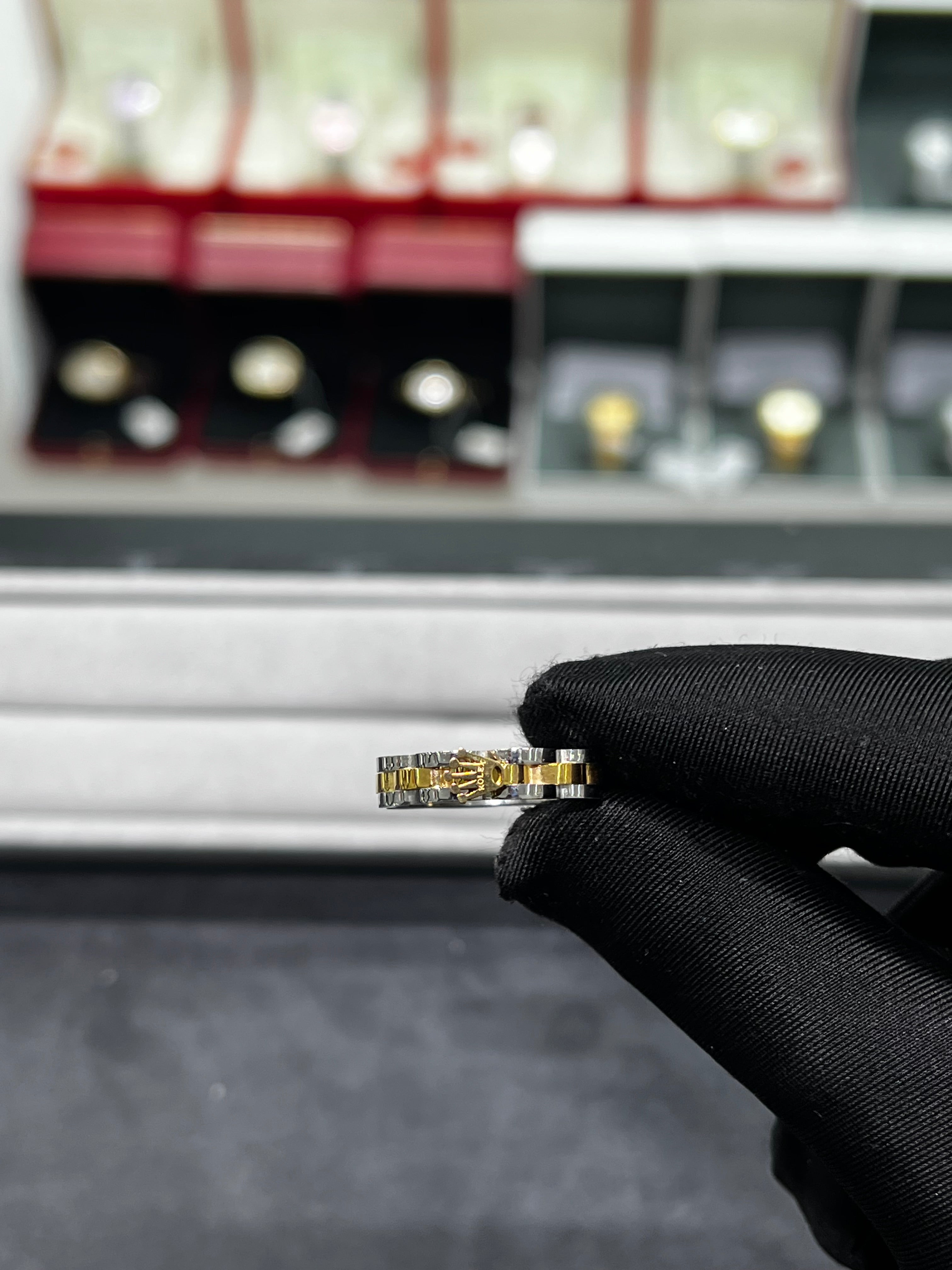 خاتم رولكس رفيع ذهبي بالفضي