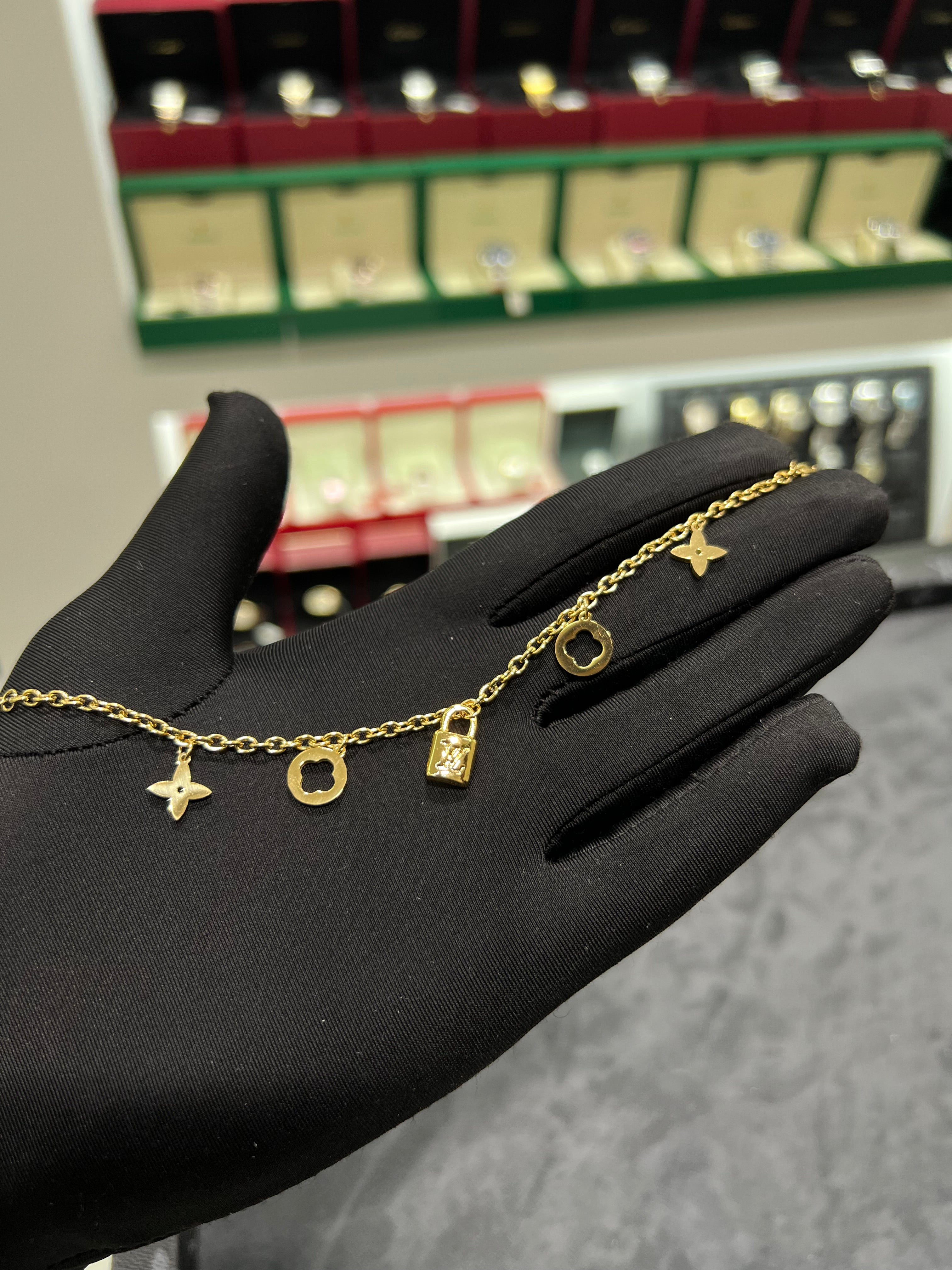 انسيال LV القفل قرابيج