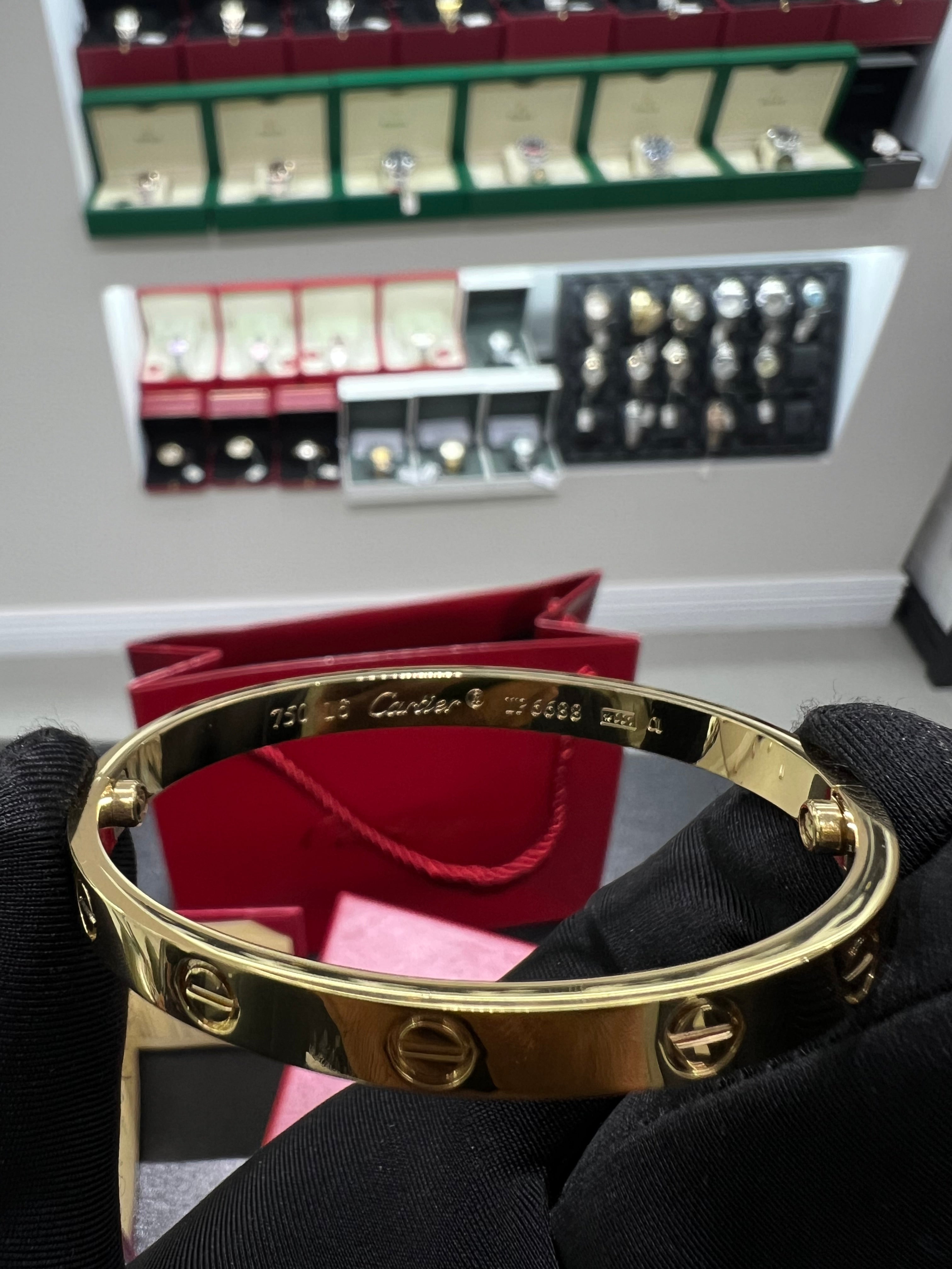 سوار Cartiėr LOVE  ذهبي مقاس 16