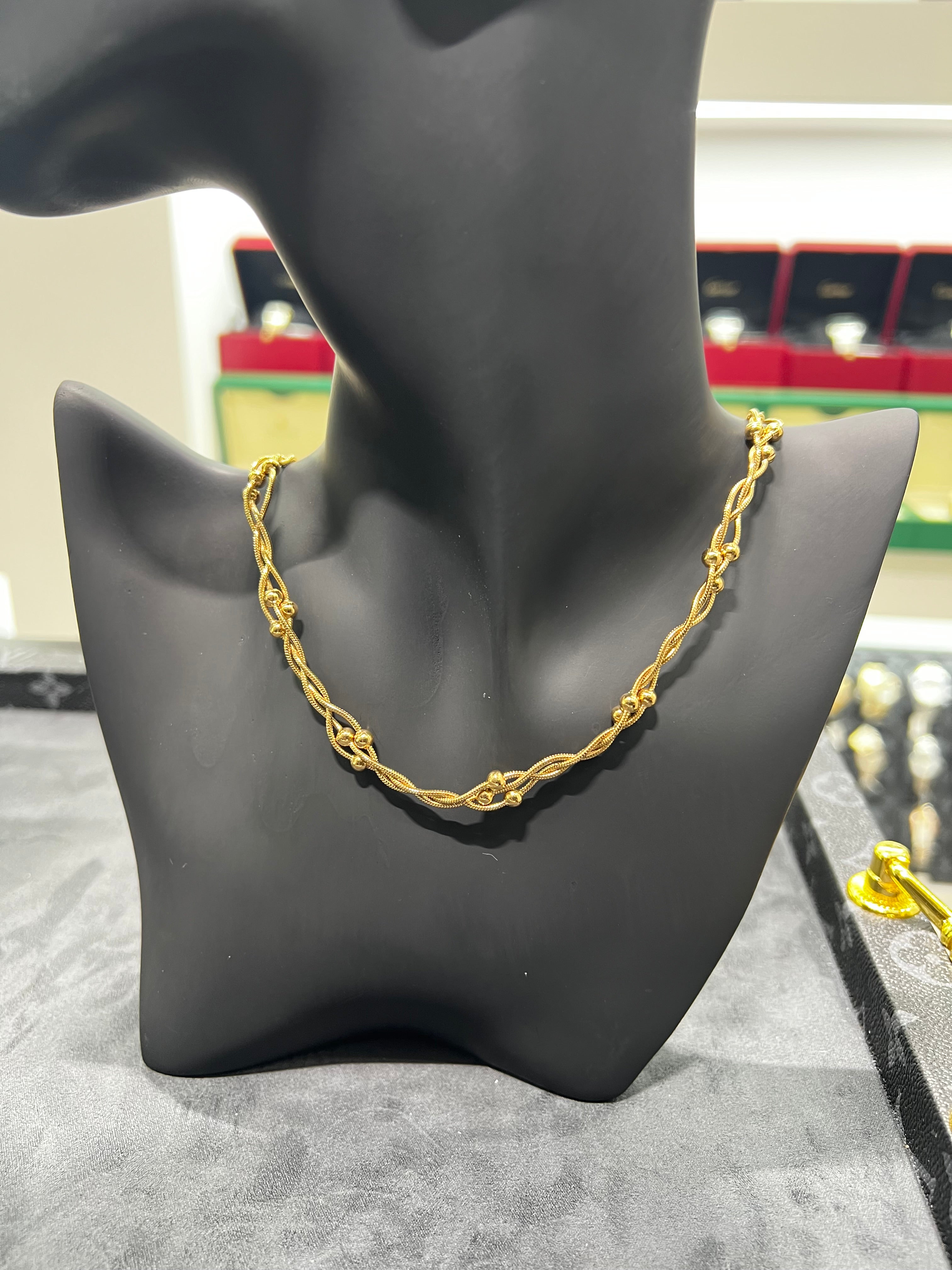 سلسال الكرات المضفور