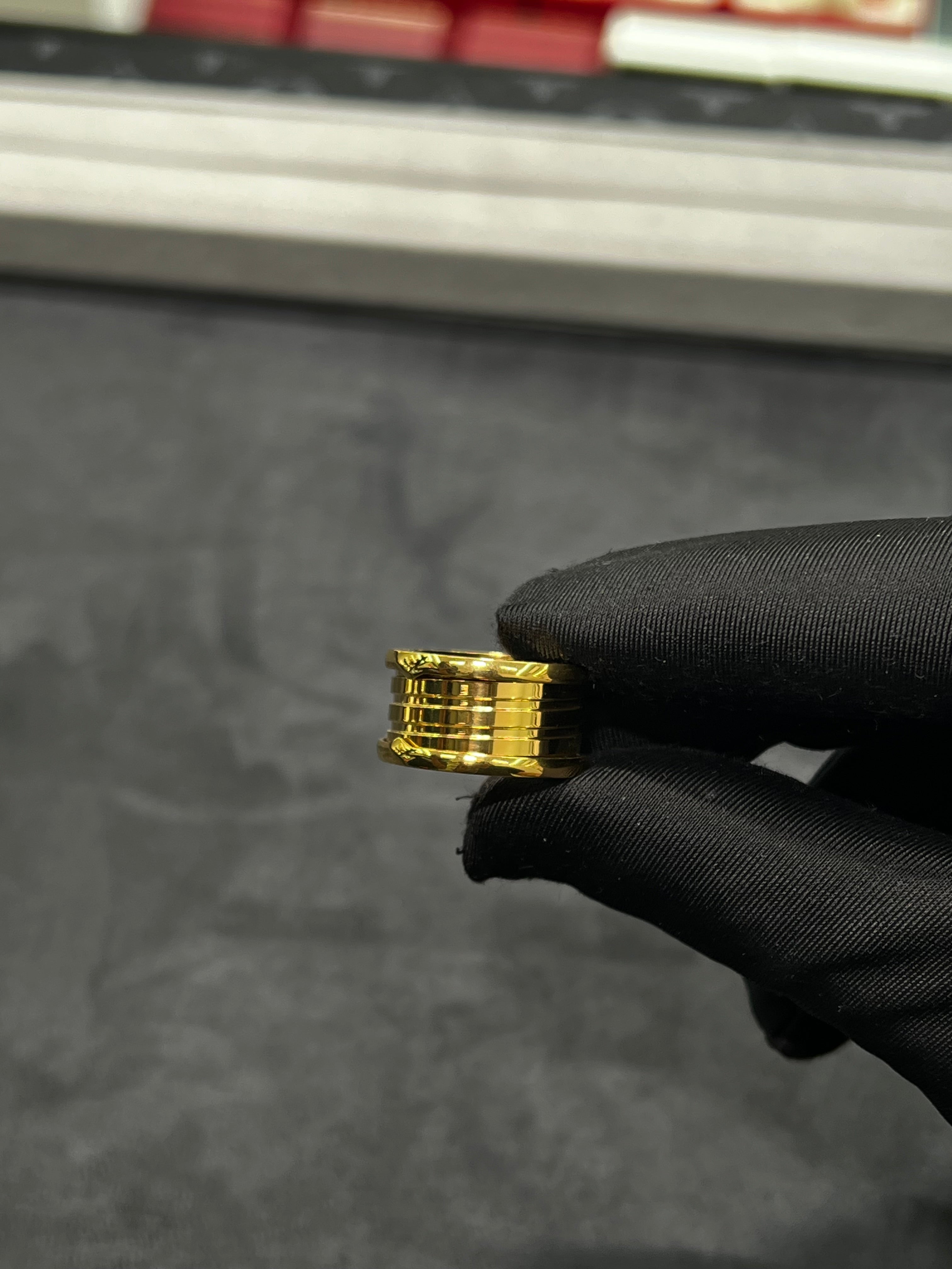 خاتم بولغري ذهبي