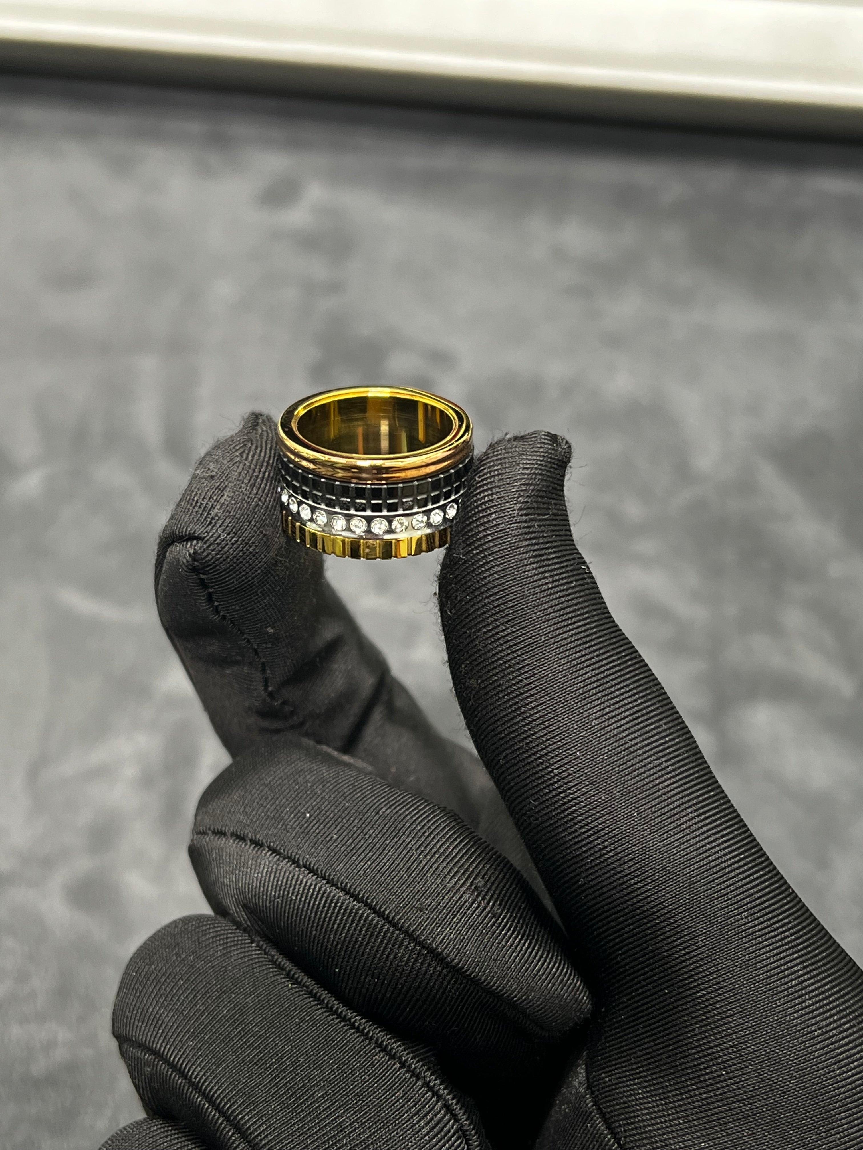 خاتم بوشرون