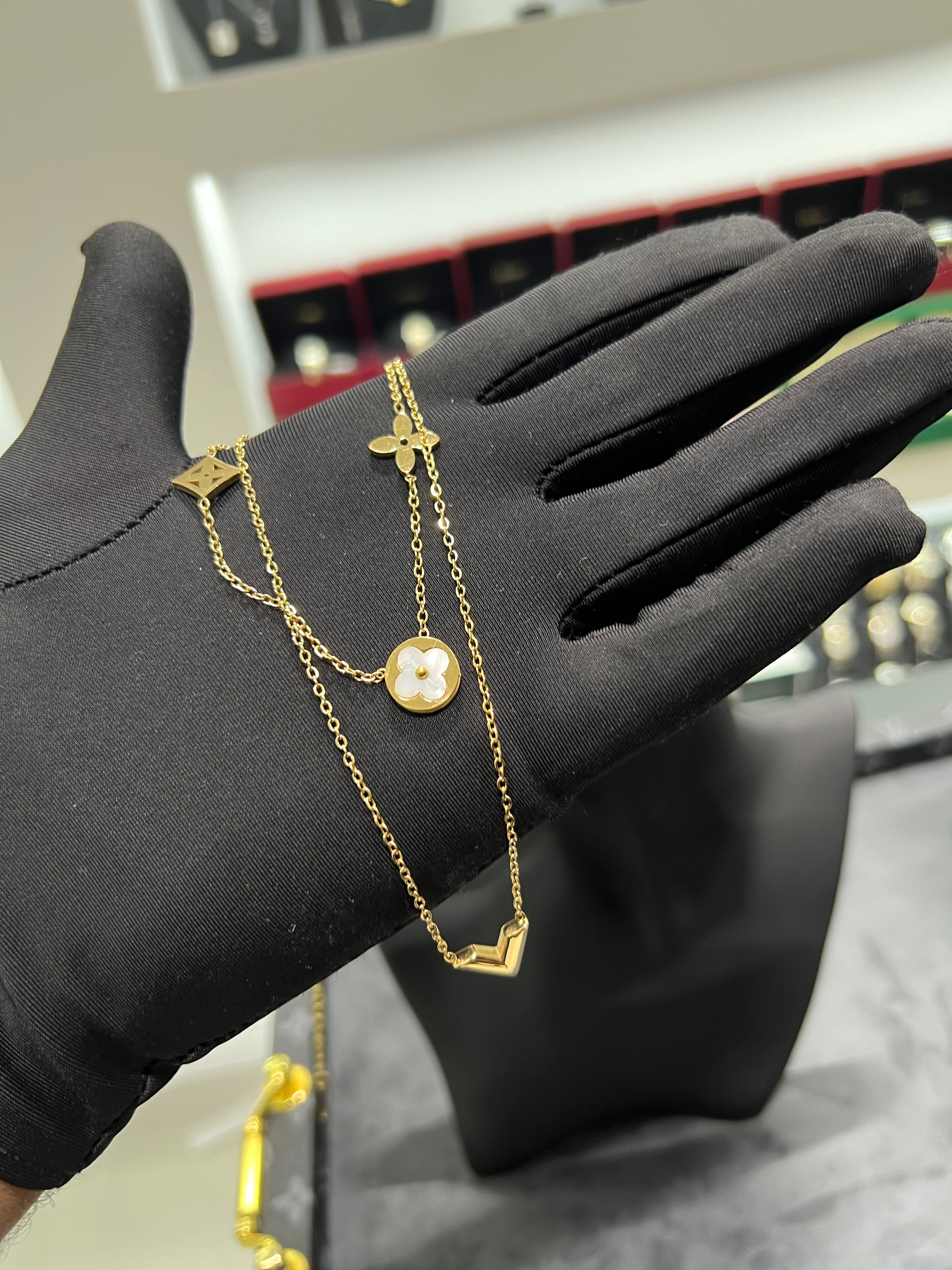 سلسال LV سلسلتين