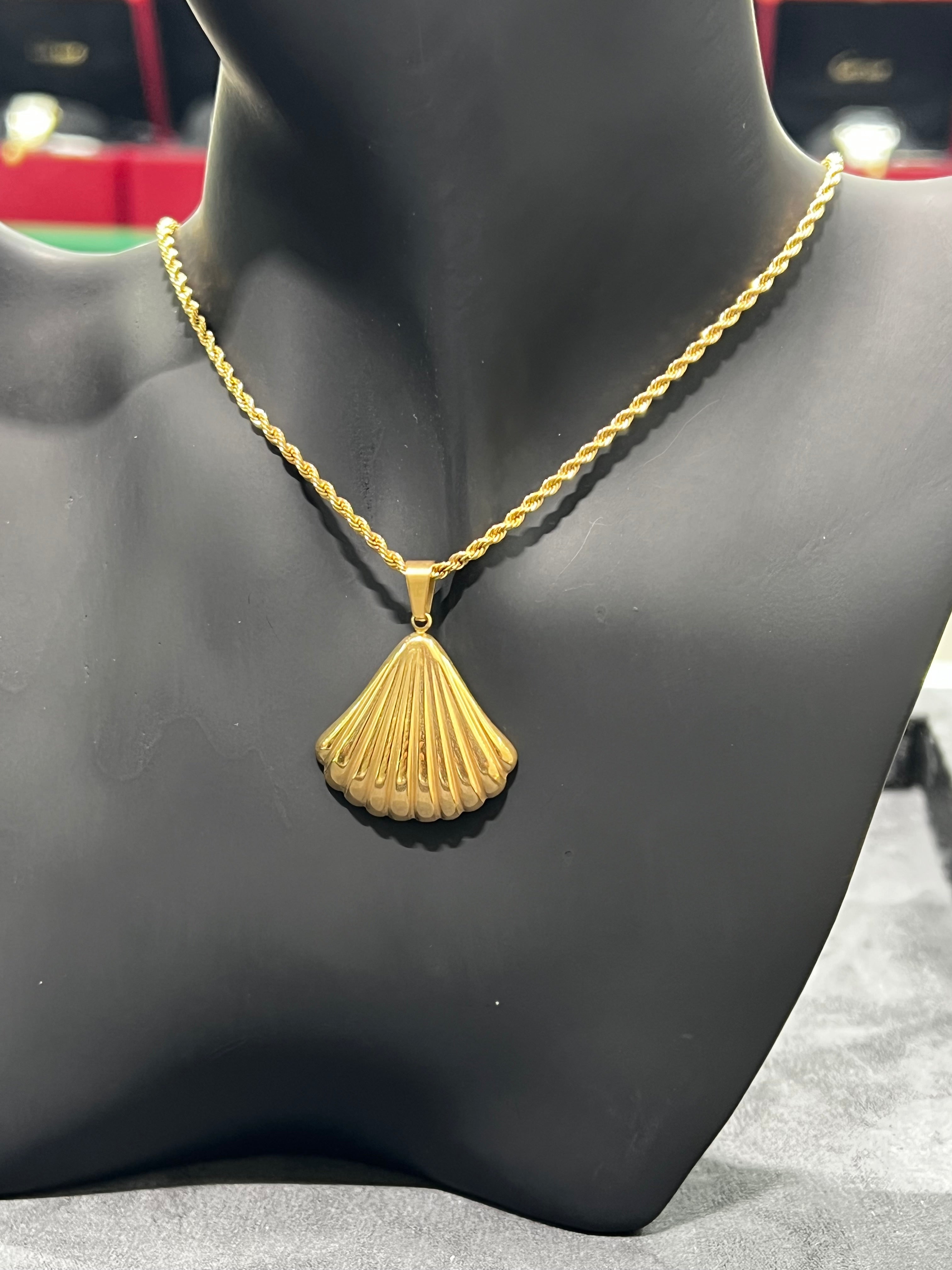 سلسال الصدفه كبير