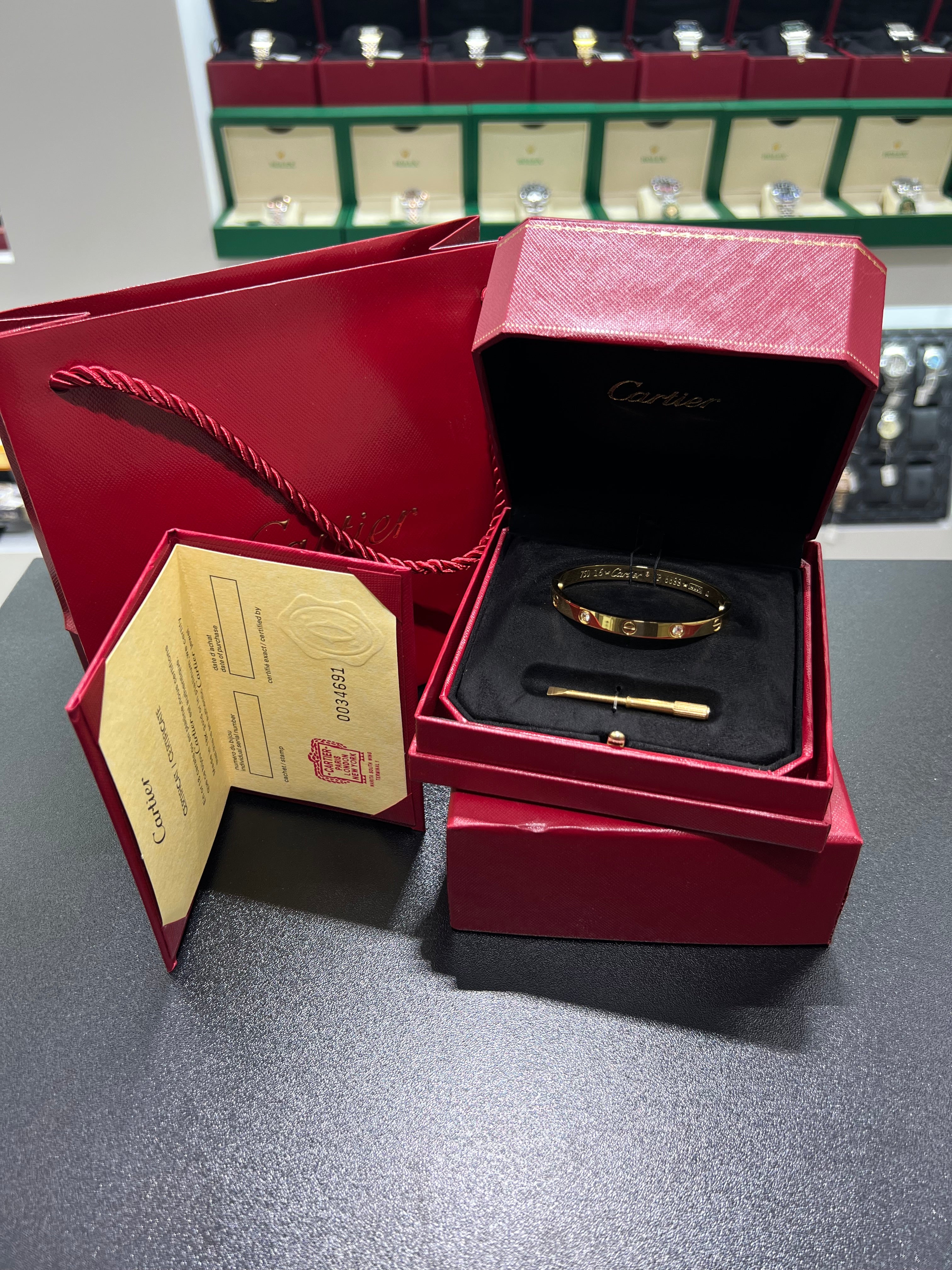 سوار Cartiėr LOVE ذهبي مرصع مقاس 16