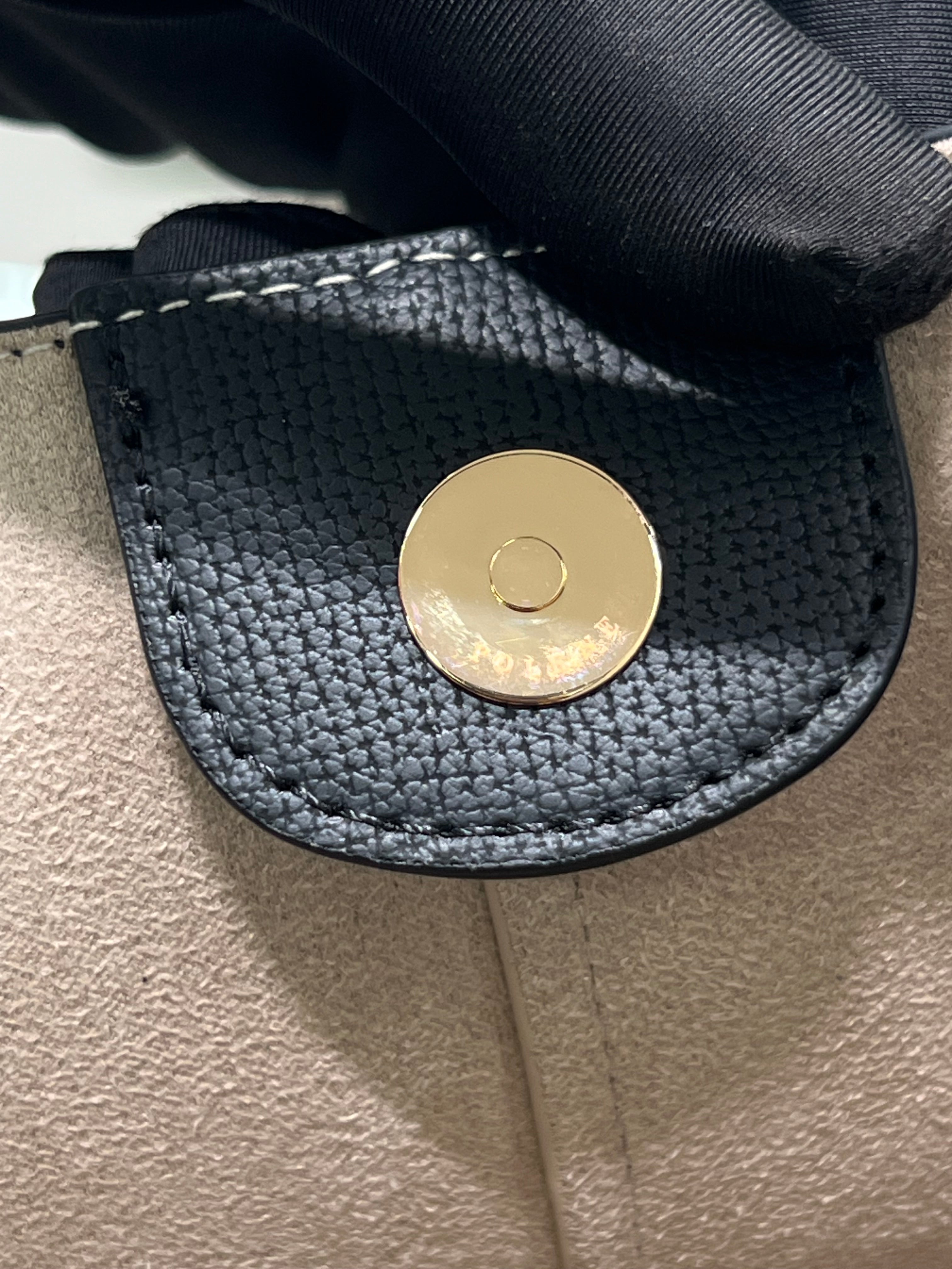 POLĒNĖ CYME BLACK LEATHER LARGE (حجم كبير )