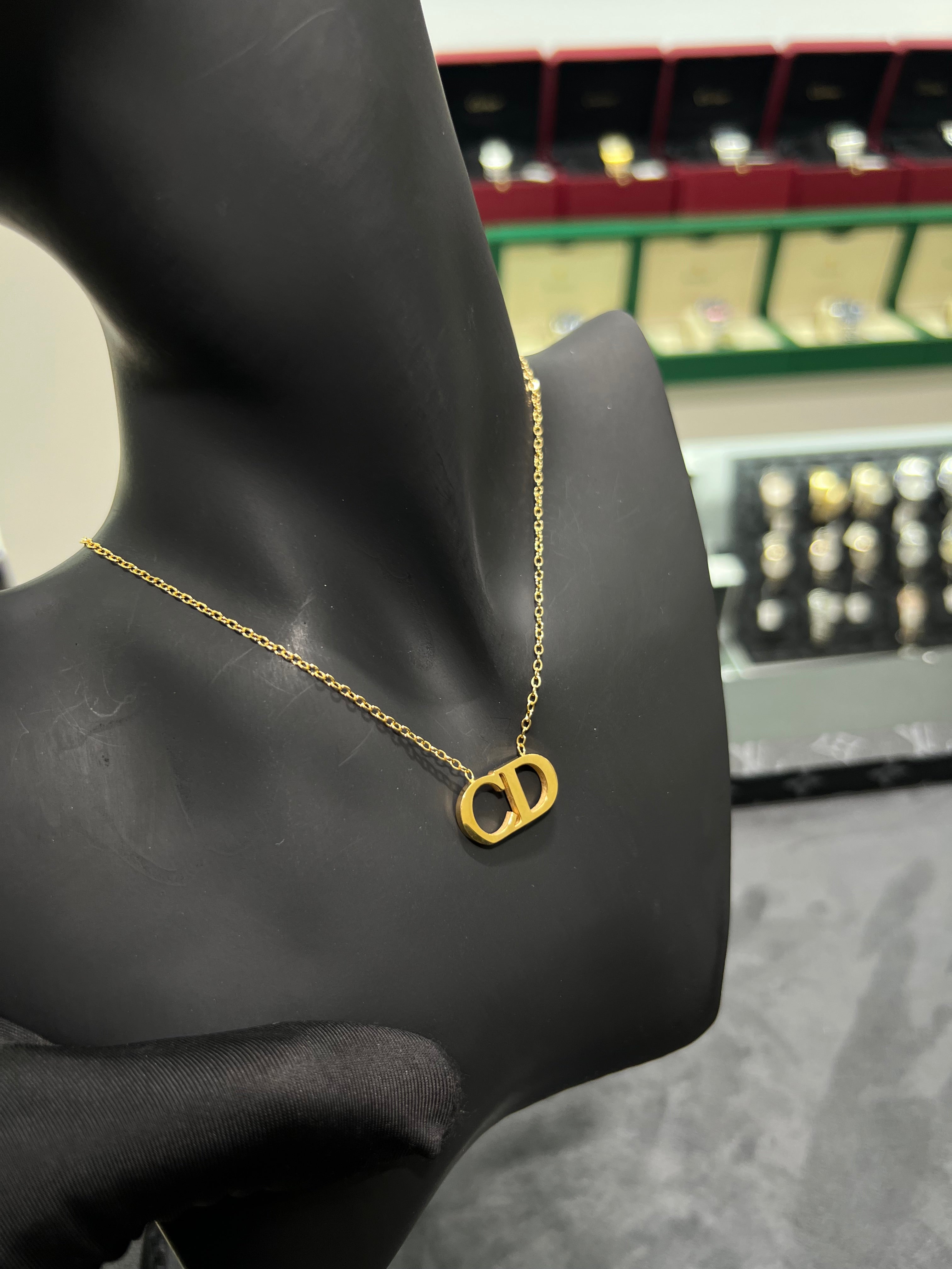 طقم DIORبالخاتم