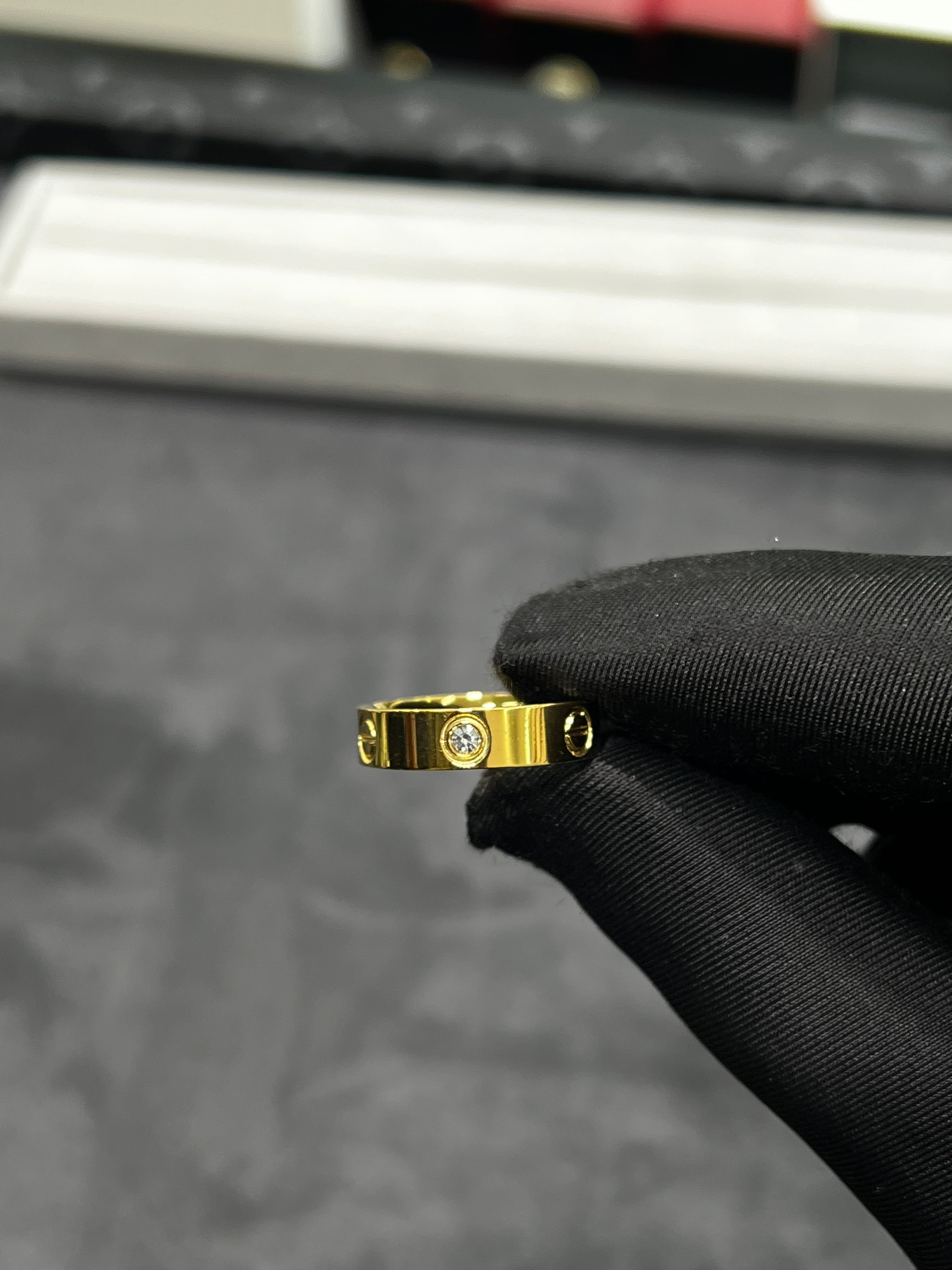 خاتم كارتير LOVE غير مختوم