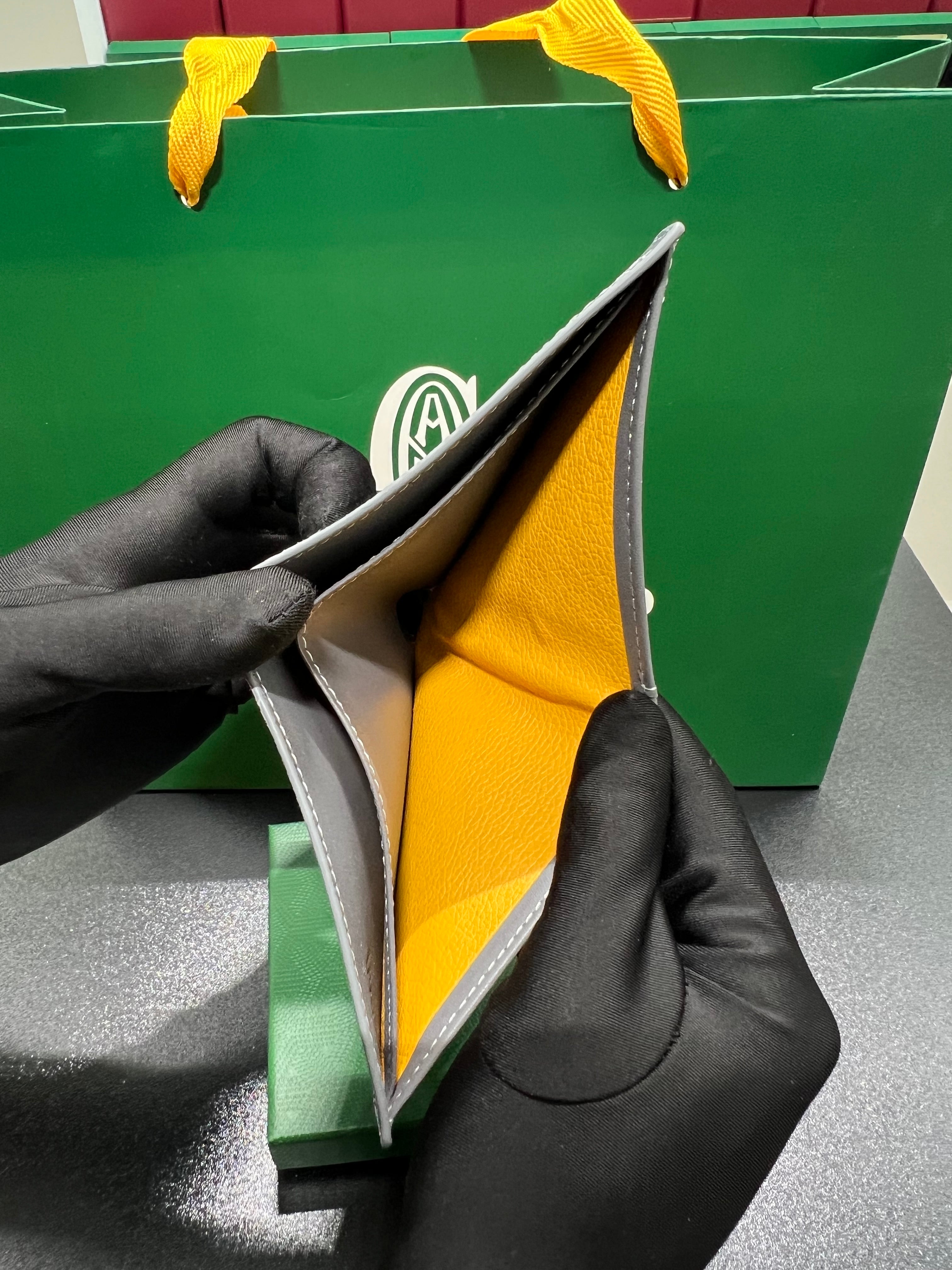 Goyård Wallet Victoire grey (men)