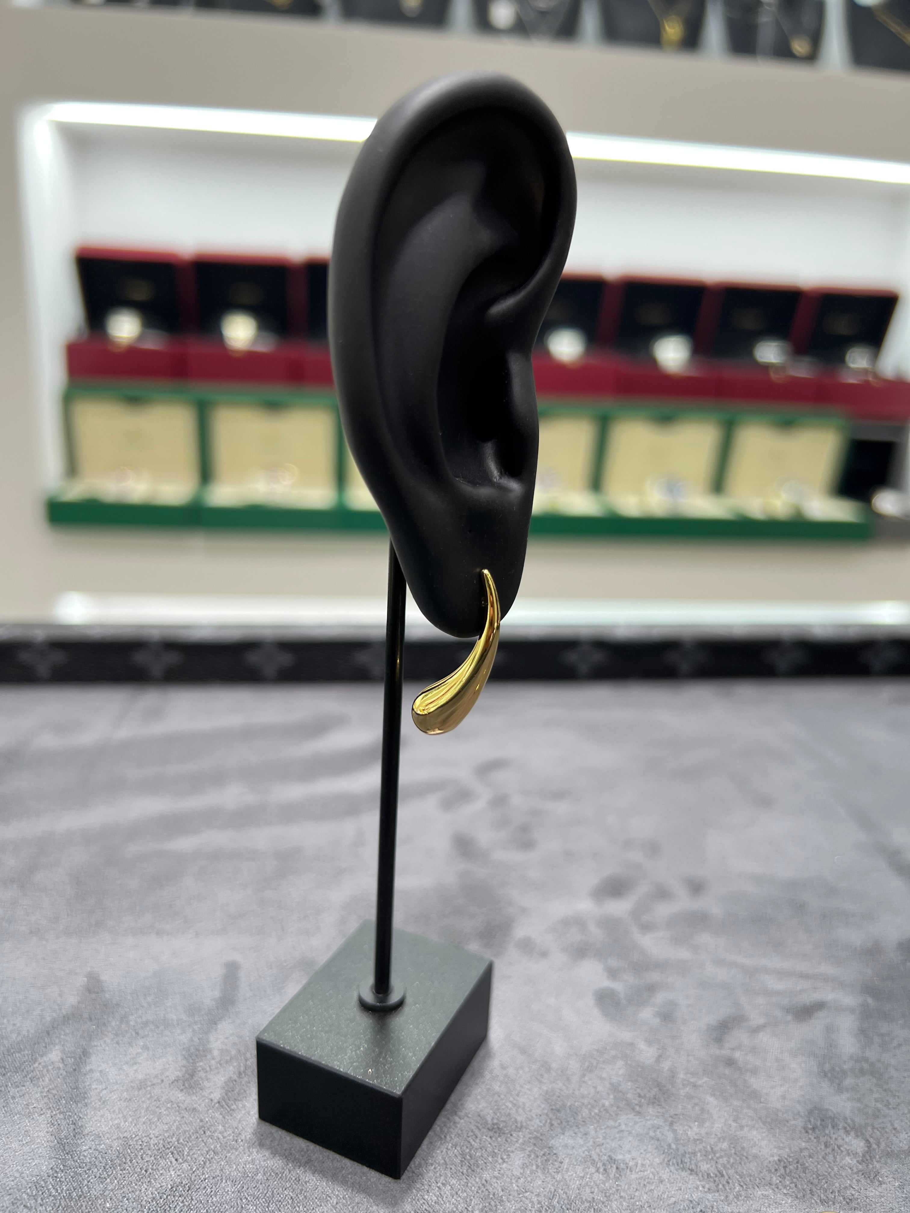 أقراط أذن الدمعه الطويله