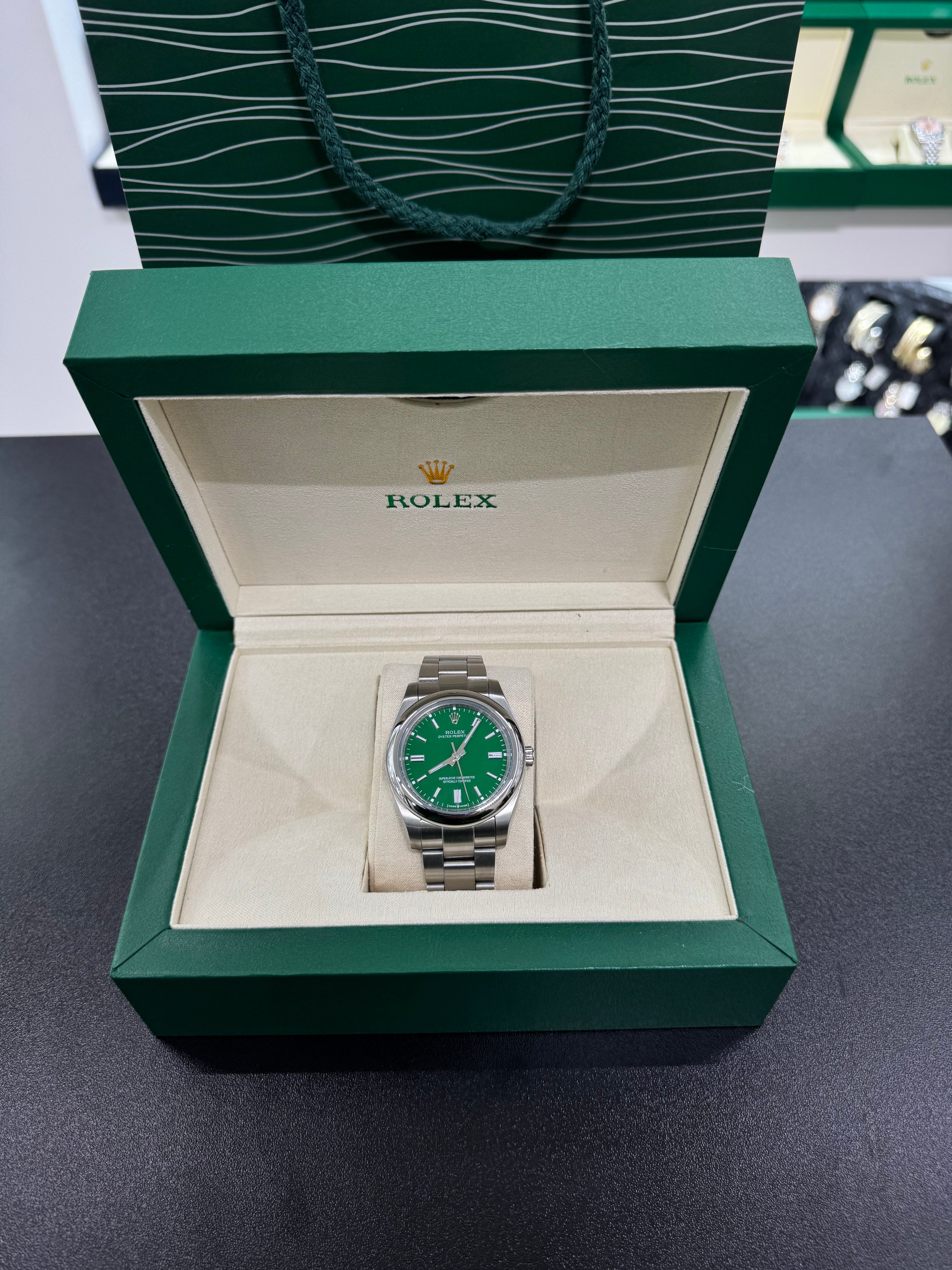 Oyster Green 41mm
41mm