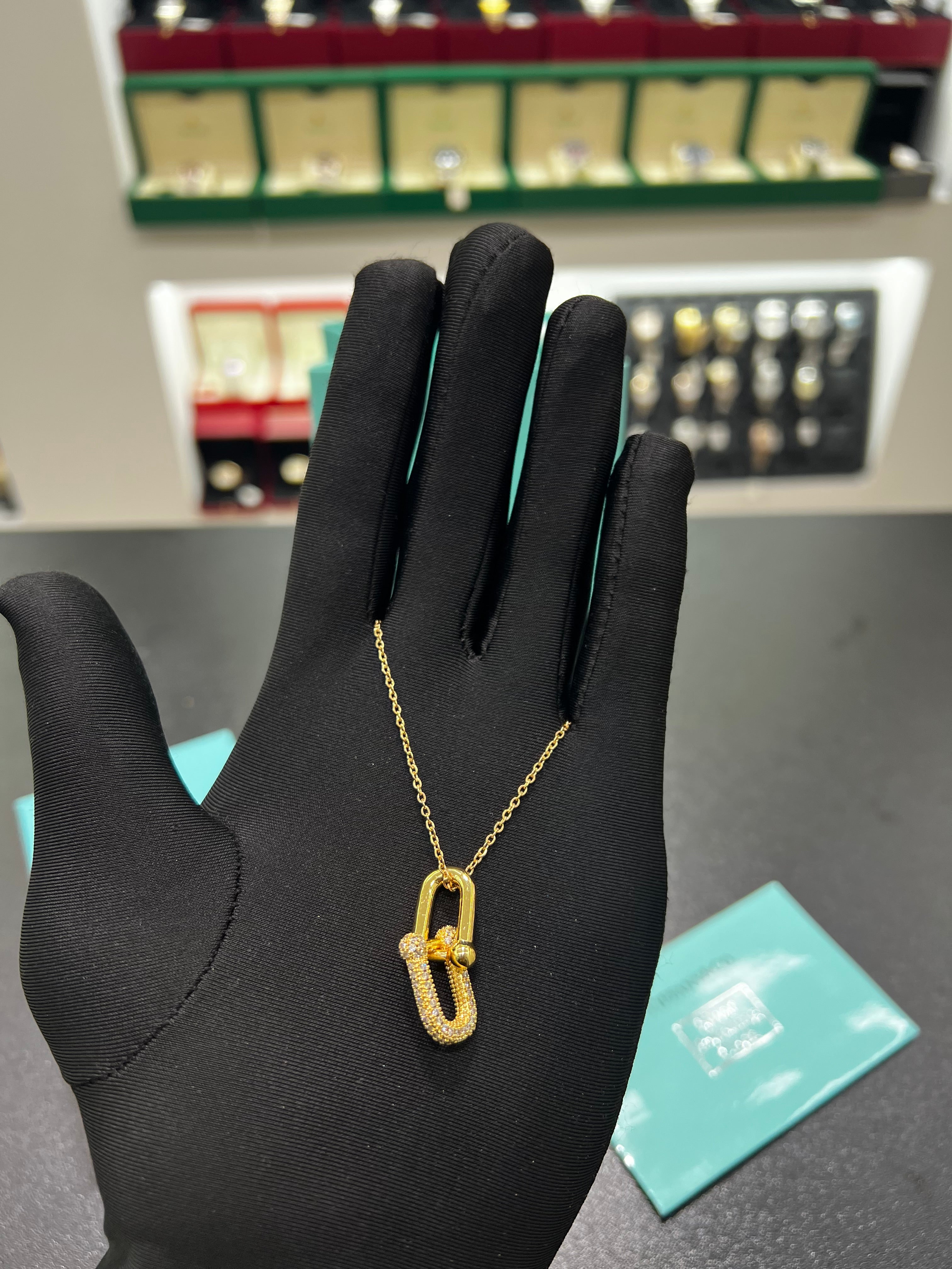 سلسال Tiffåny ذهبي