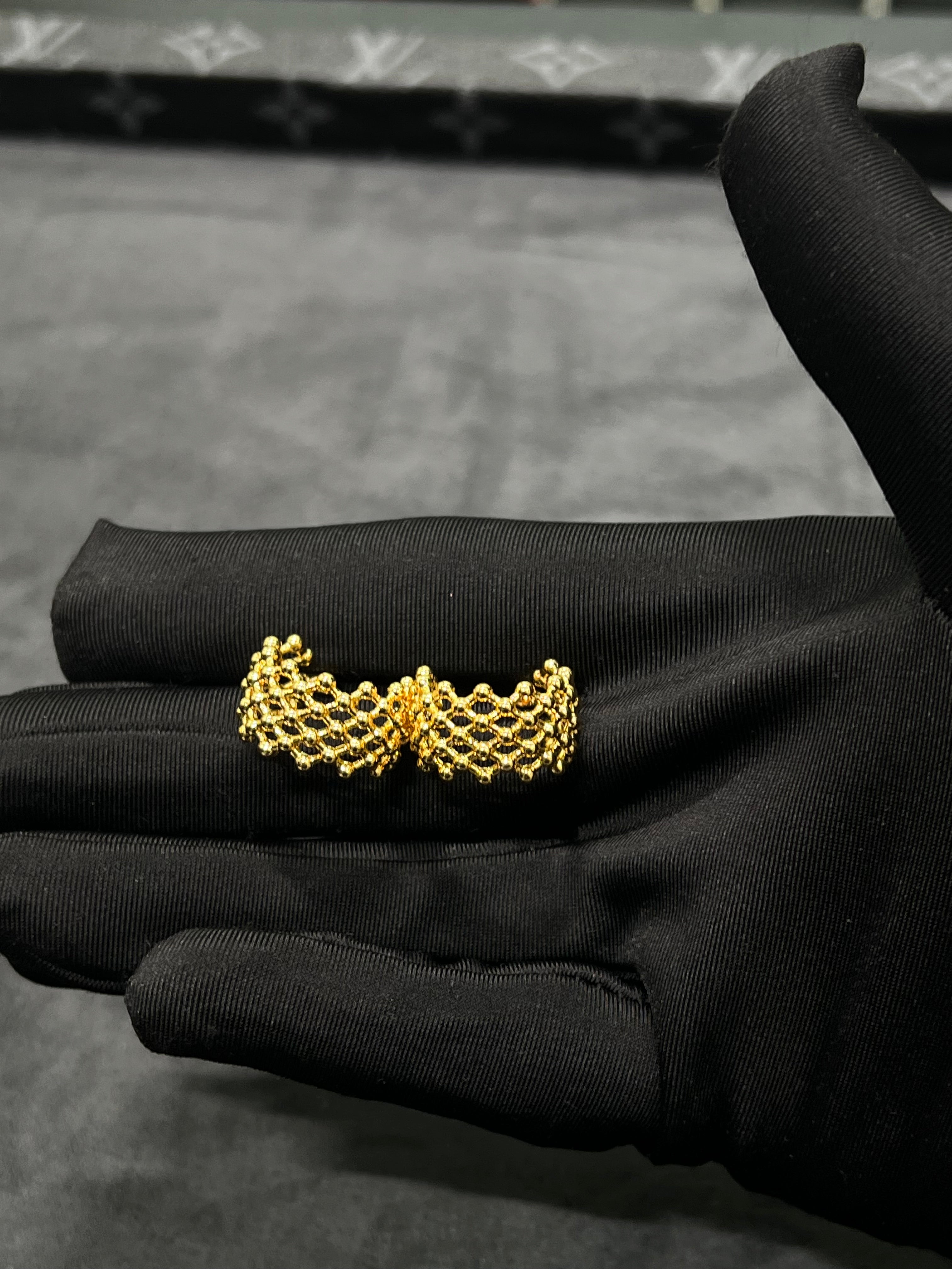 أقراط أذن المشبك