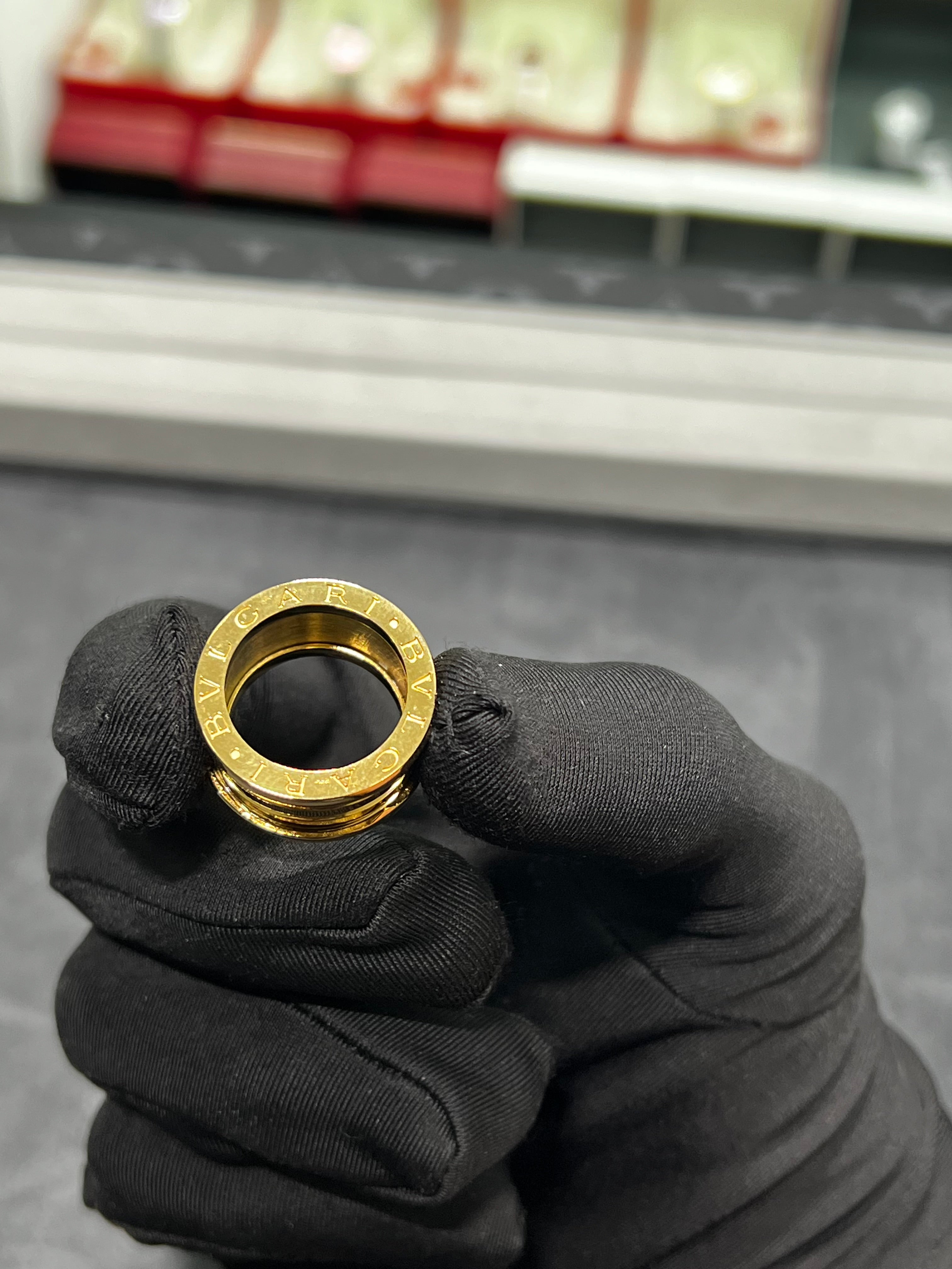 خاتم بولغري ذهبي