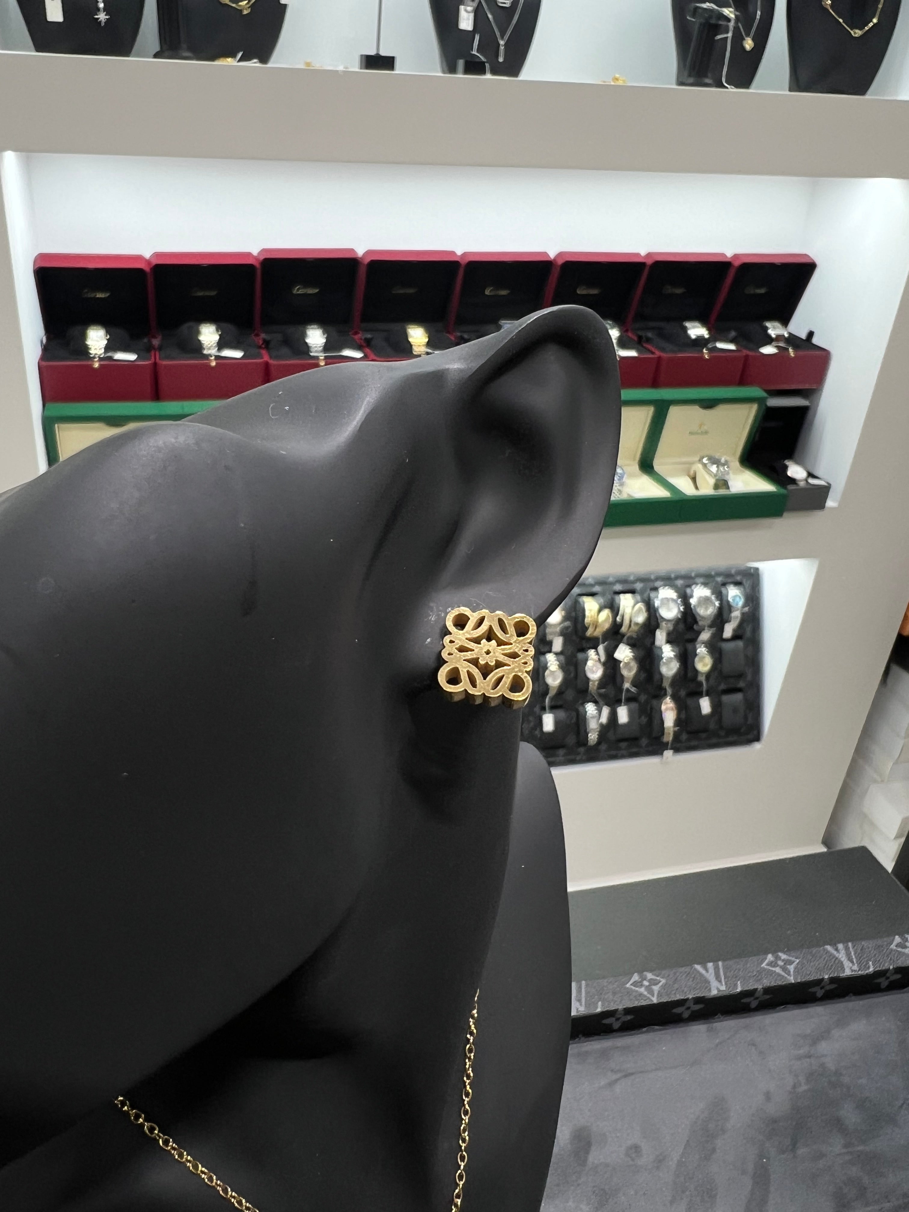 طقم لويفي التلاثي