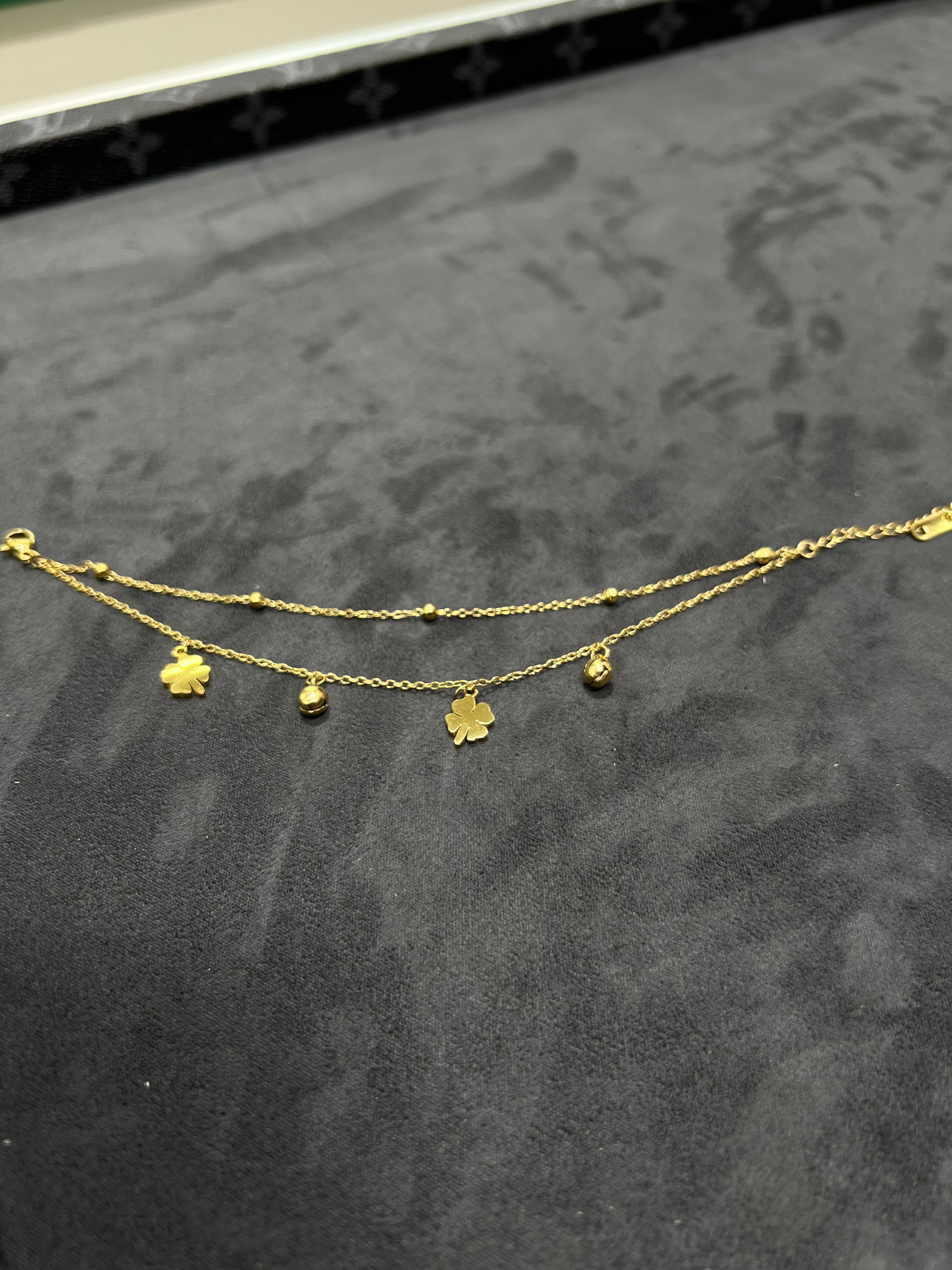 انسيال ورقة الحظ