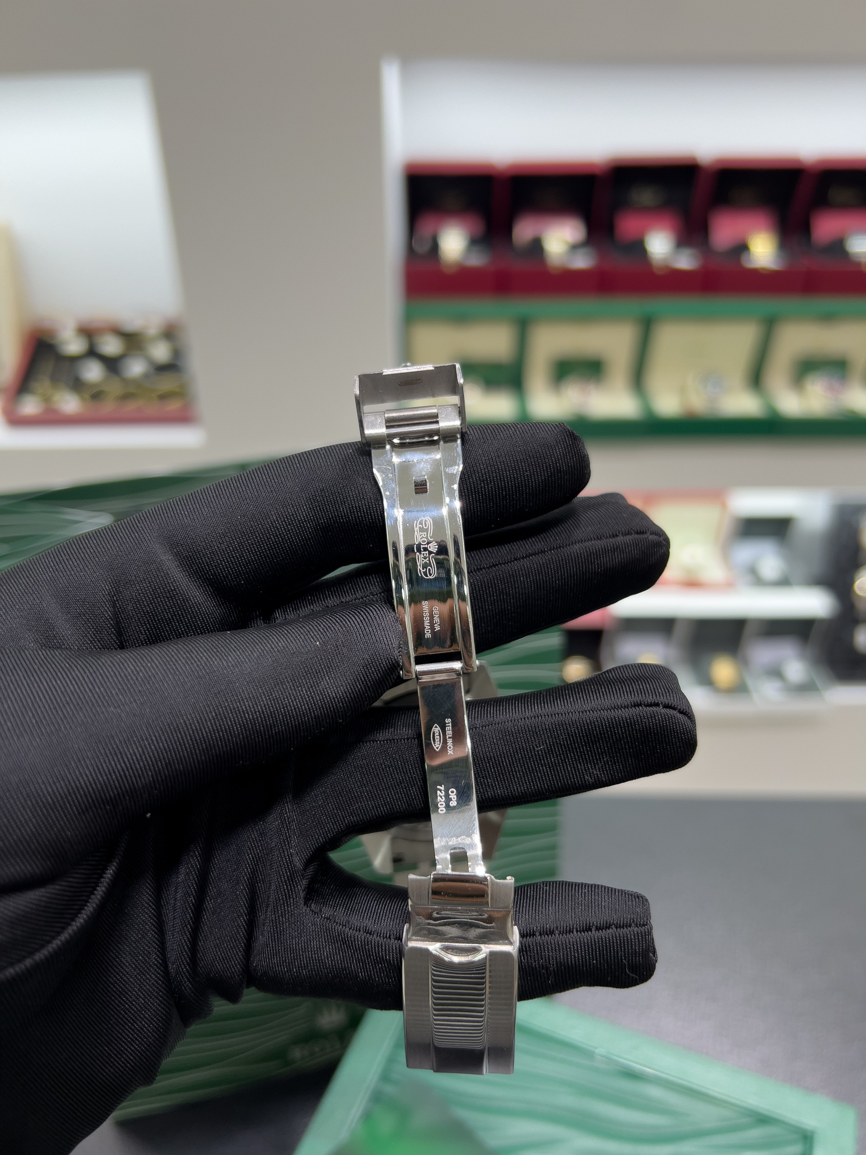 GMT-Master II “Batgirl” – Black Dial Jubilee