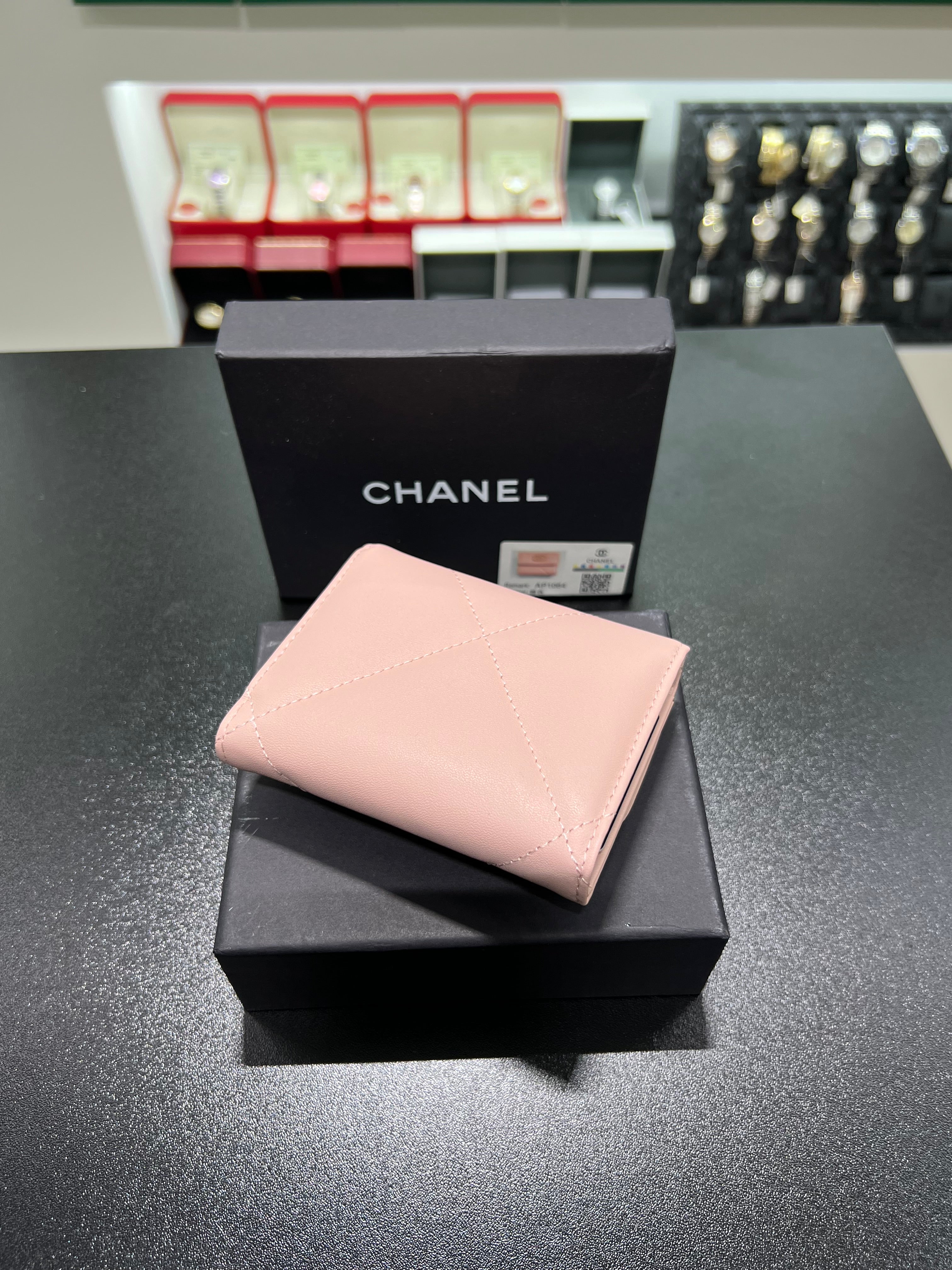 CHANEL 19 FLAP pink CARD HOLDER