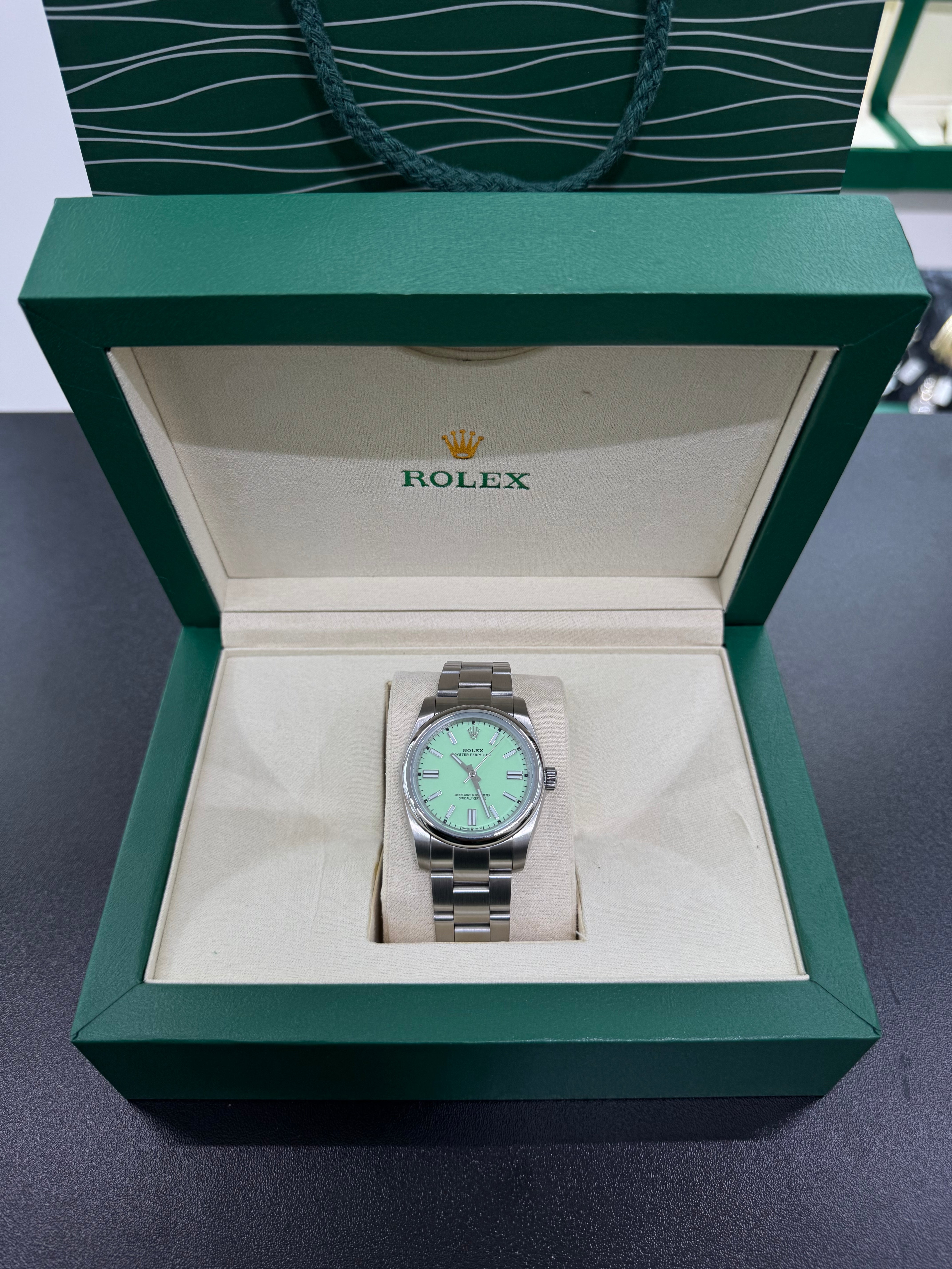 Oyster Pistachio 36mm