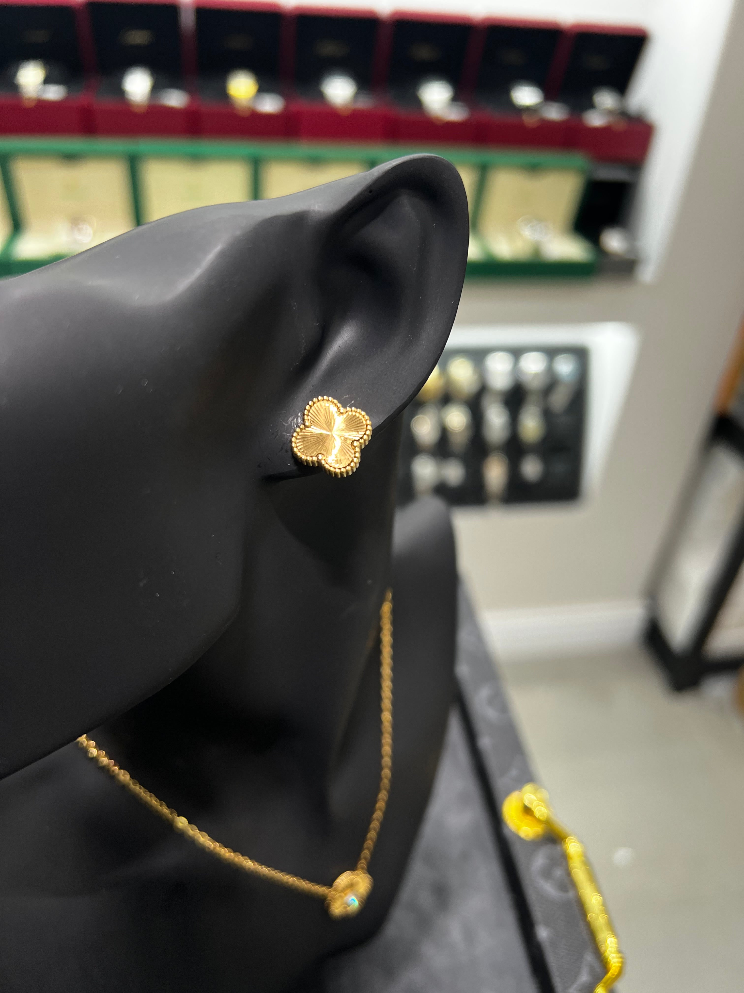 طقم فان كلييف حني مرصع