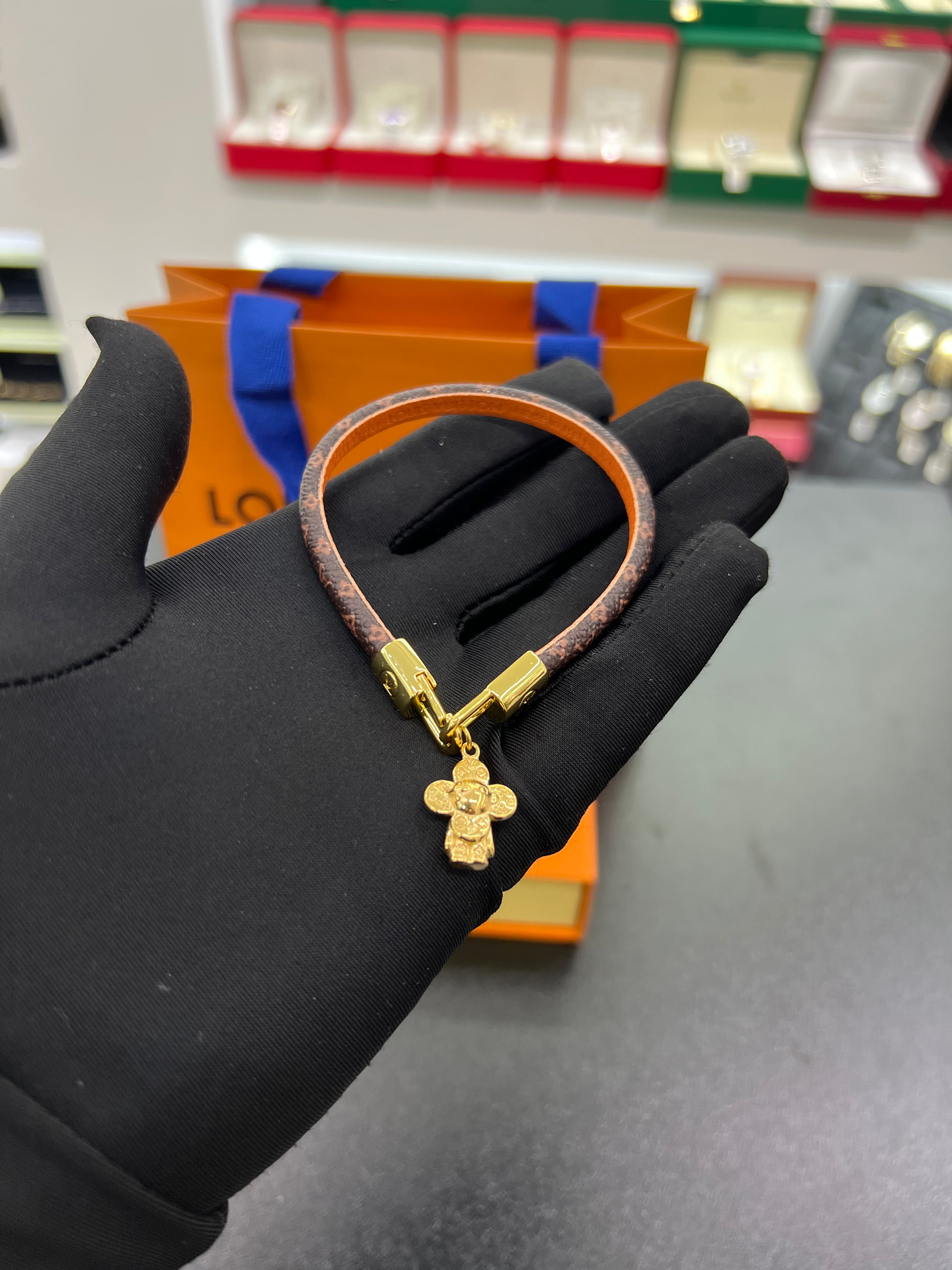 Viviënnë Chärm LV size 19