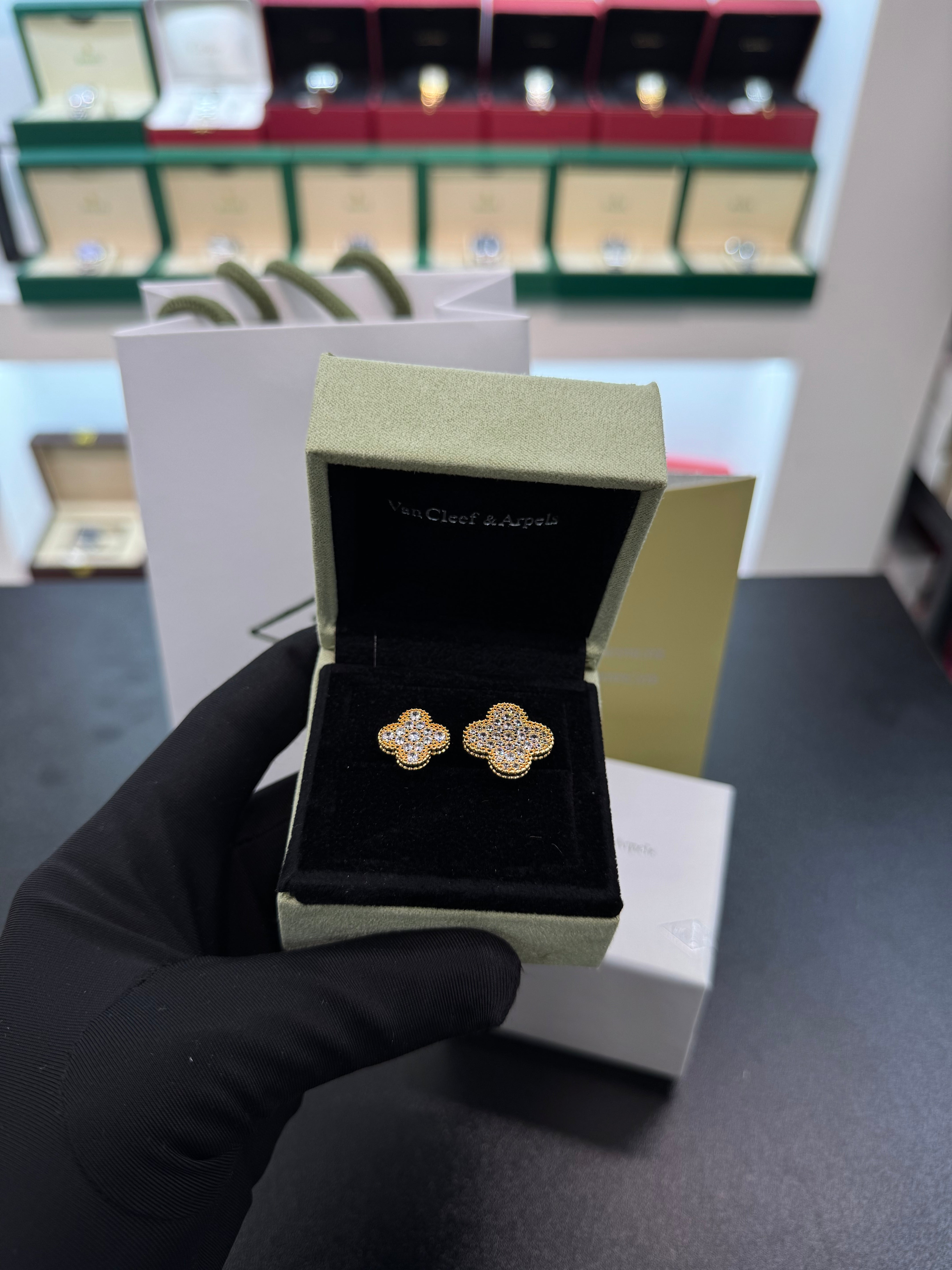 Vintage alhambra ring studded