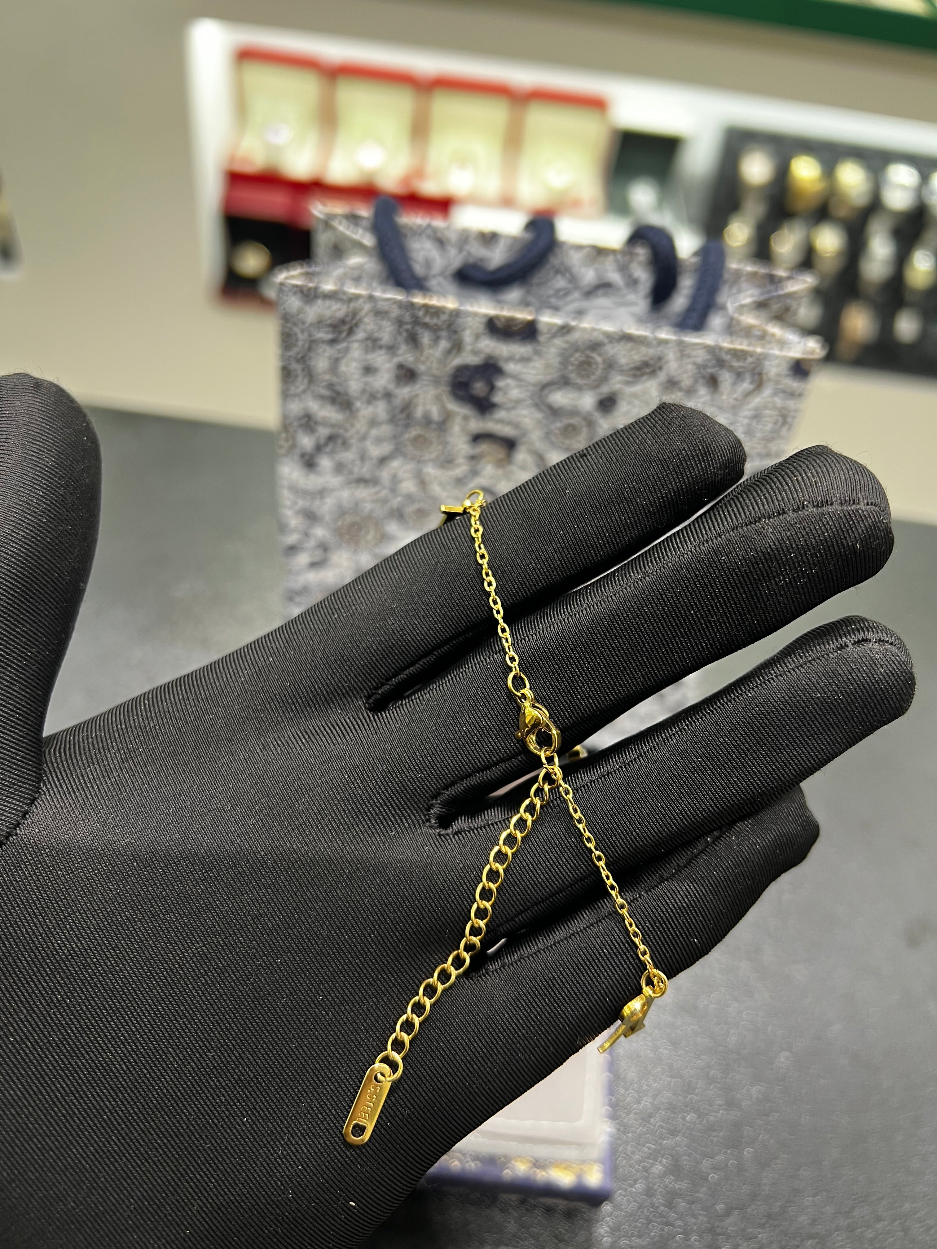 سوار ديور
