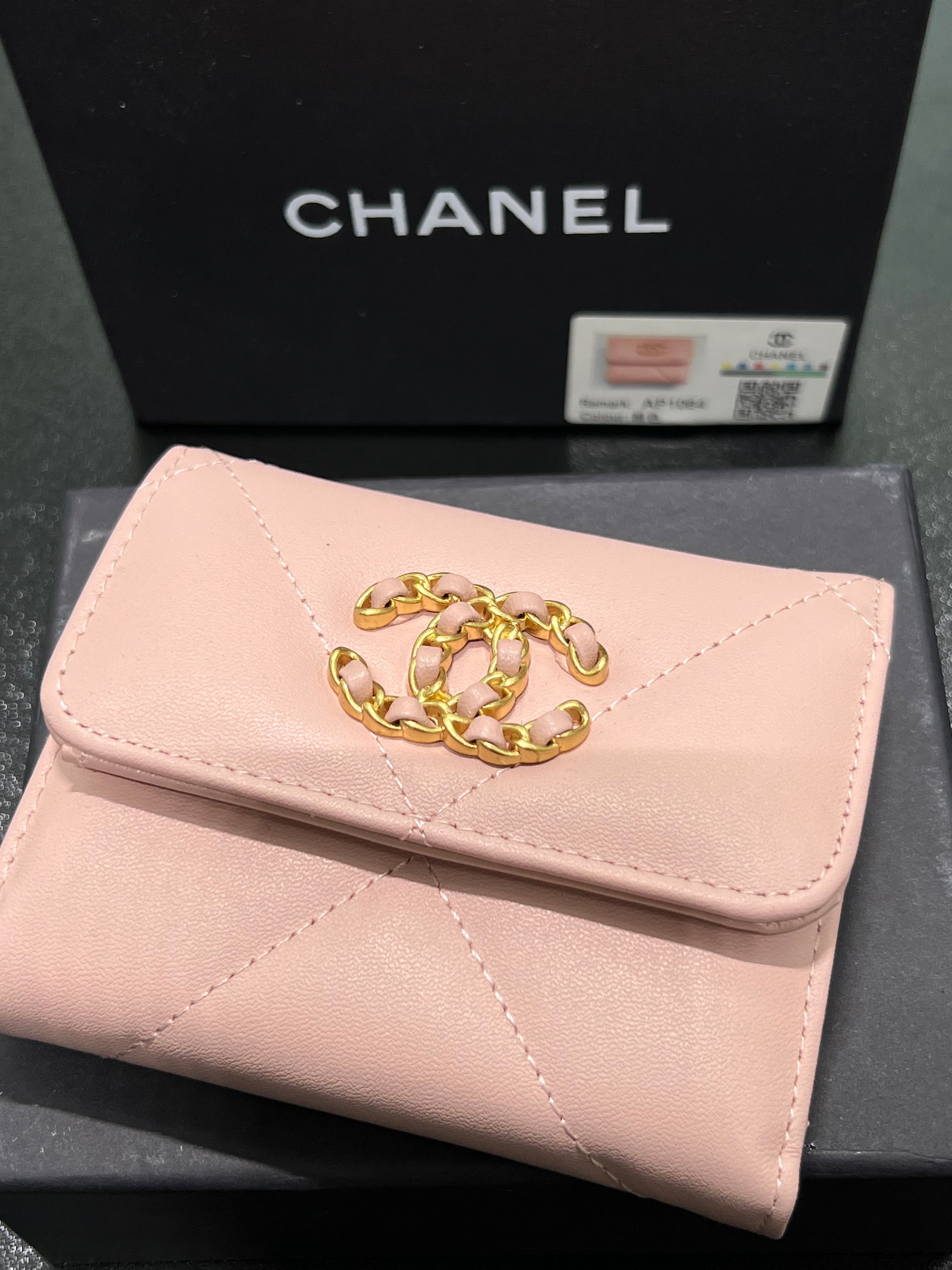 CHANEL 19 FLAP pink CARD HOLDER