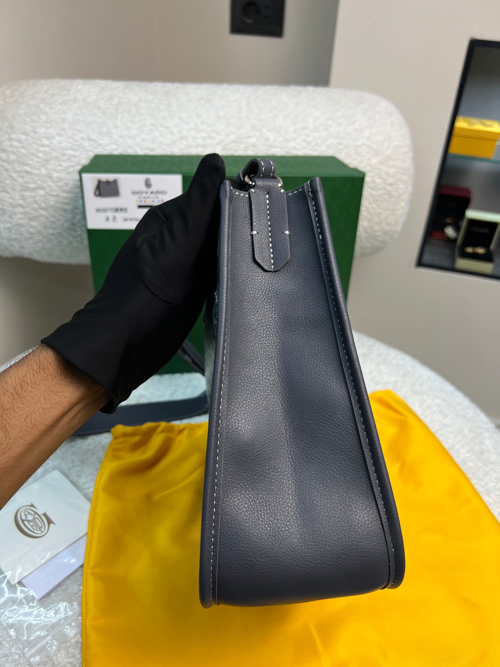 حقيبة ميوزيت كروس بنقشة Y رمادي Musette Crossbody