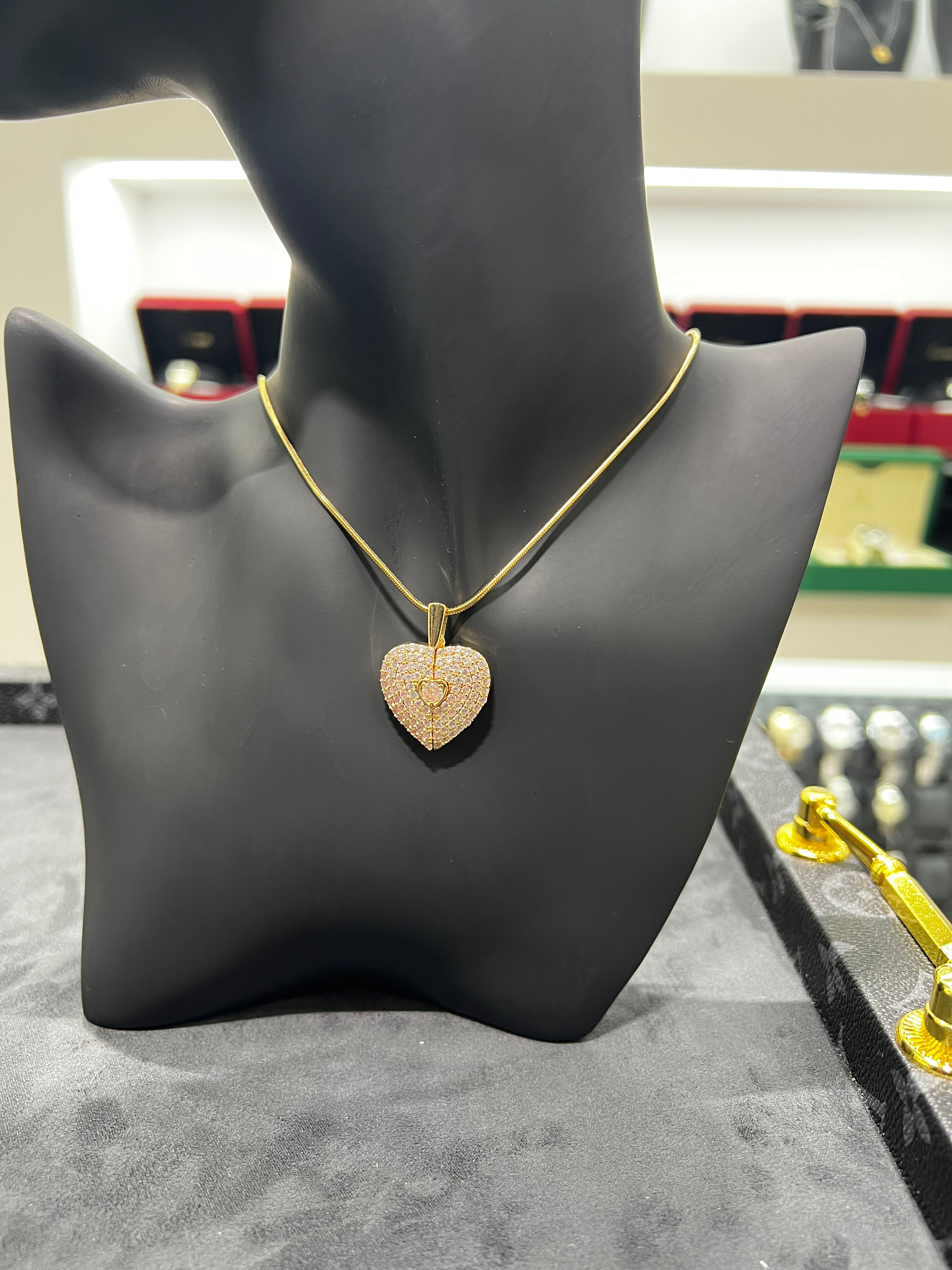 سلسال القلب المرصع