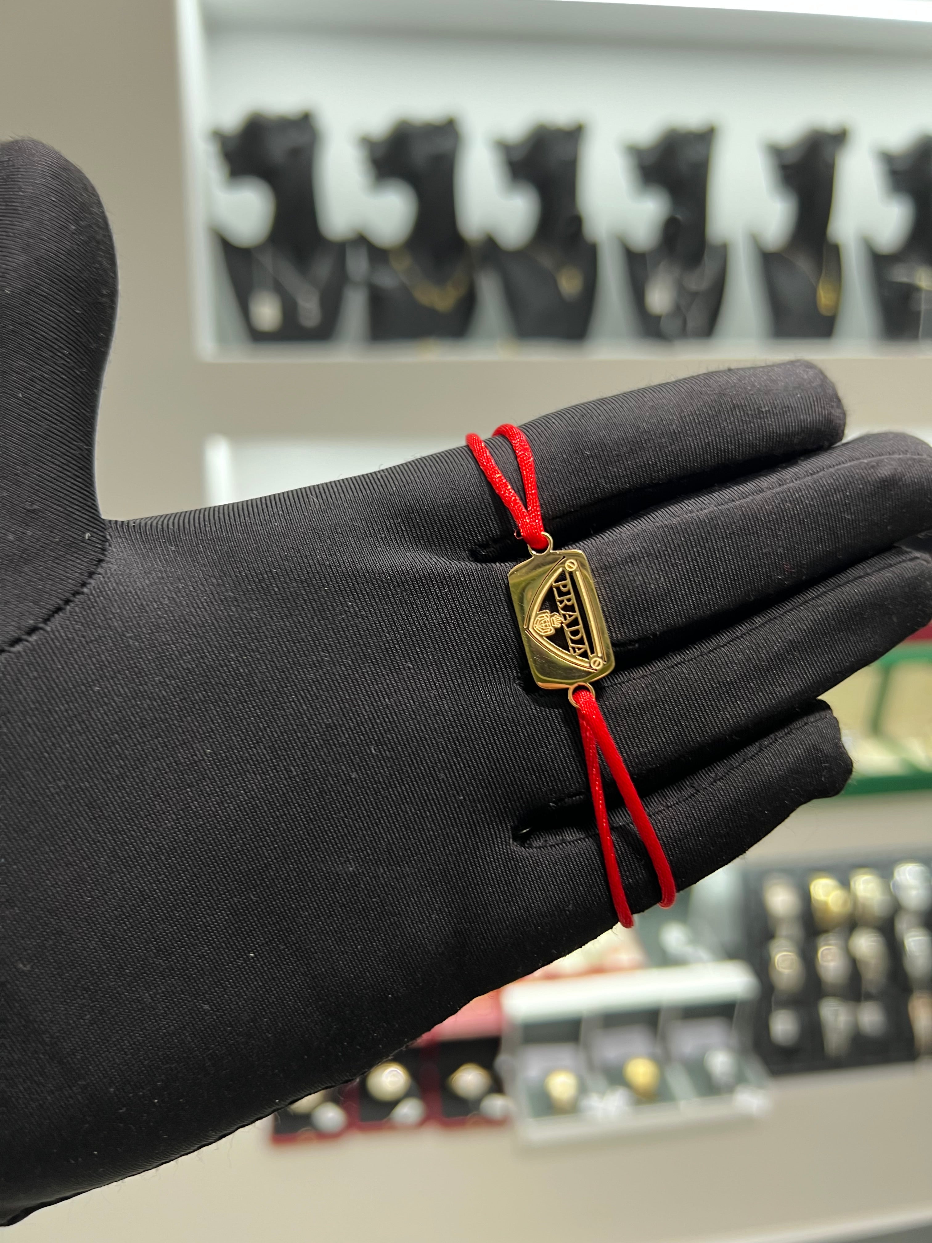 سوار خيط Prada احمر