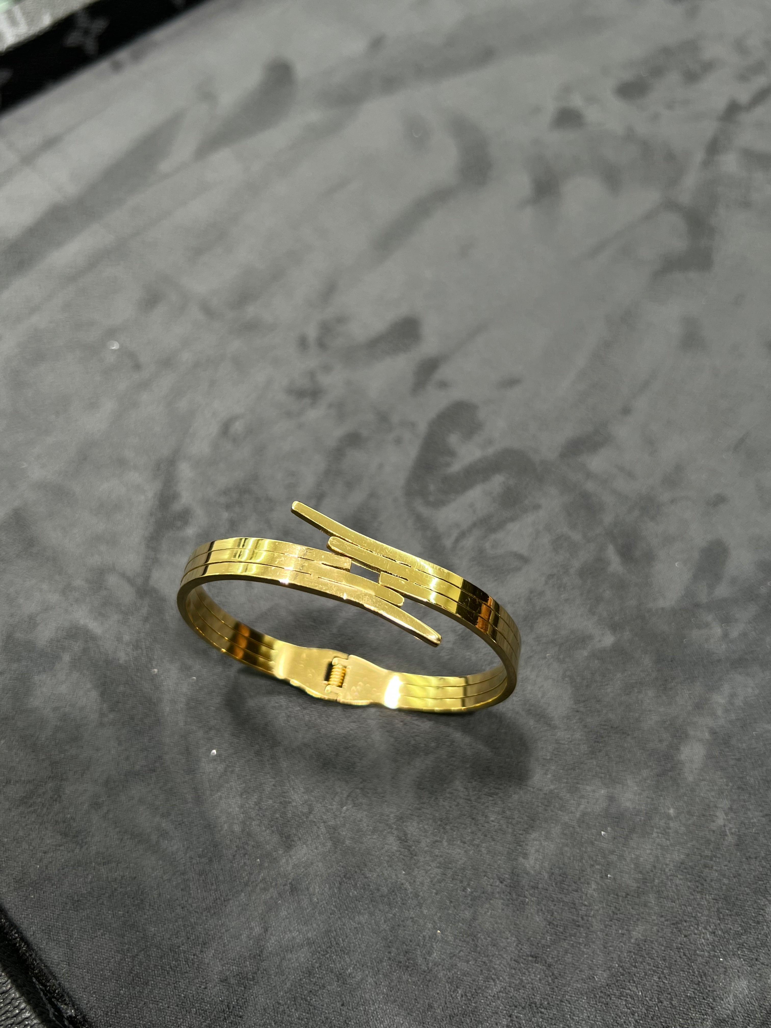 سوار الاجنحه