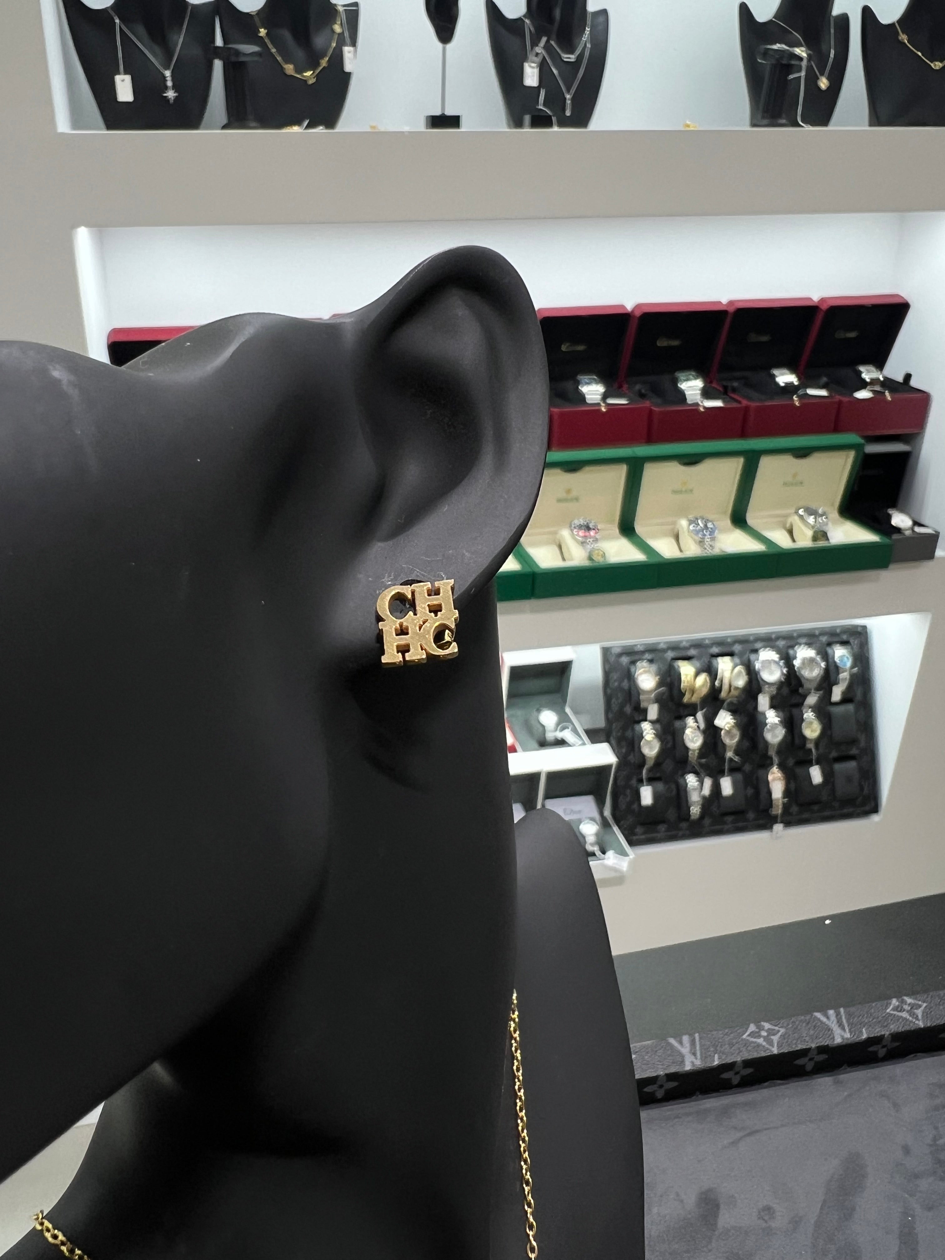 طقم CH بالشعار الصغير