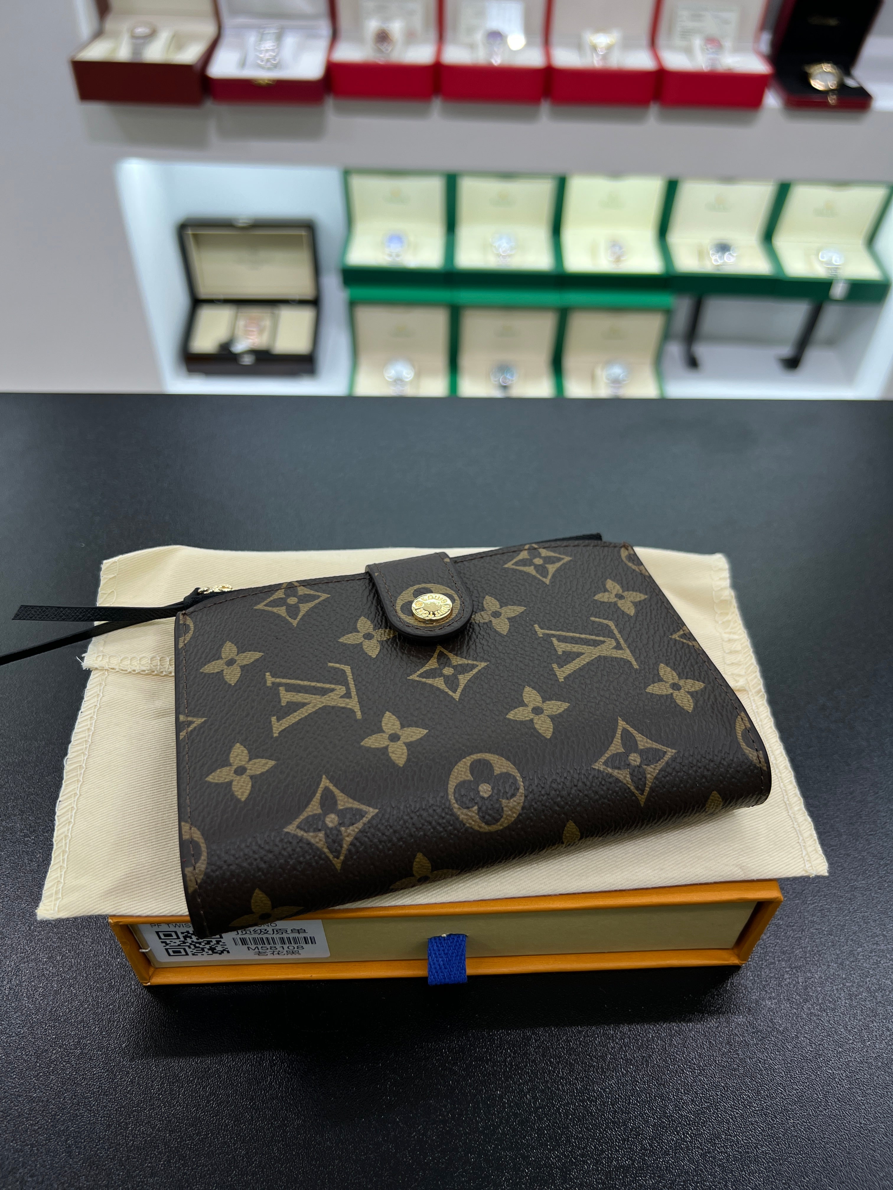 Victorine Wallet – Monogram Canvas (Black Interior)