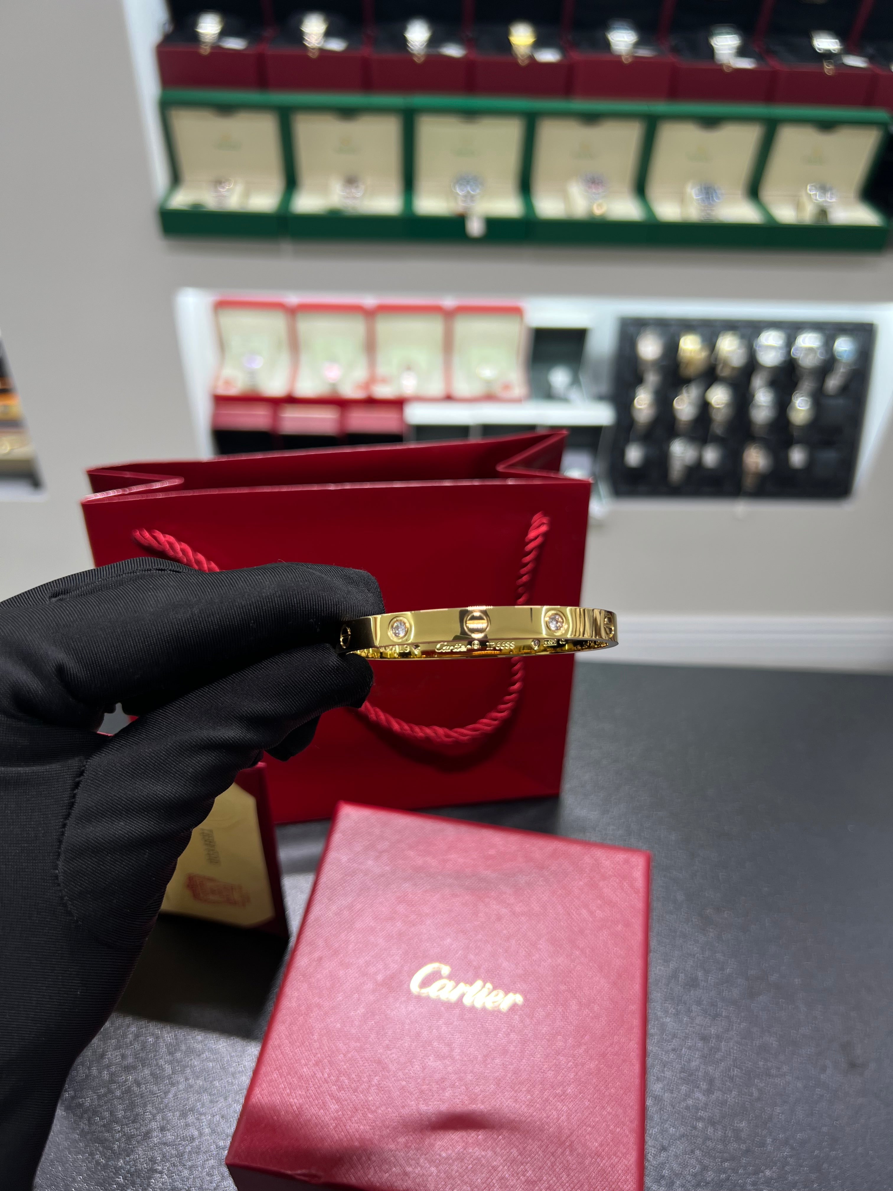 سوار Cartiėr LOVE ذهبي مرصع مقاس 16