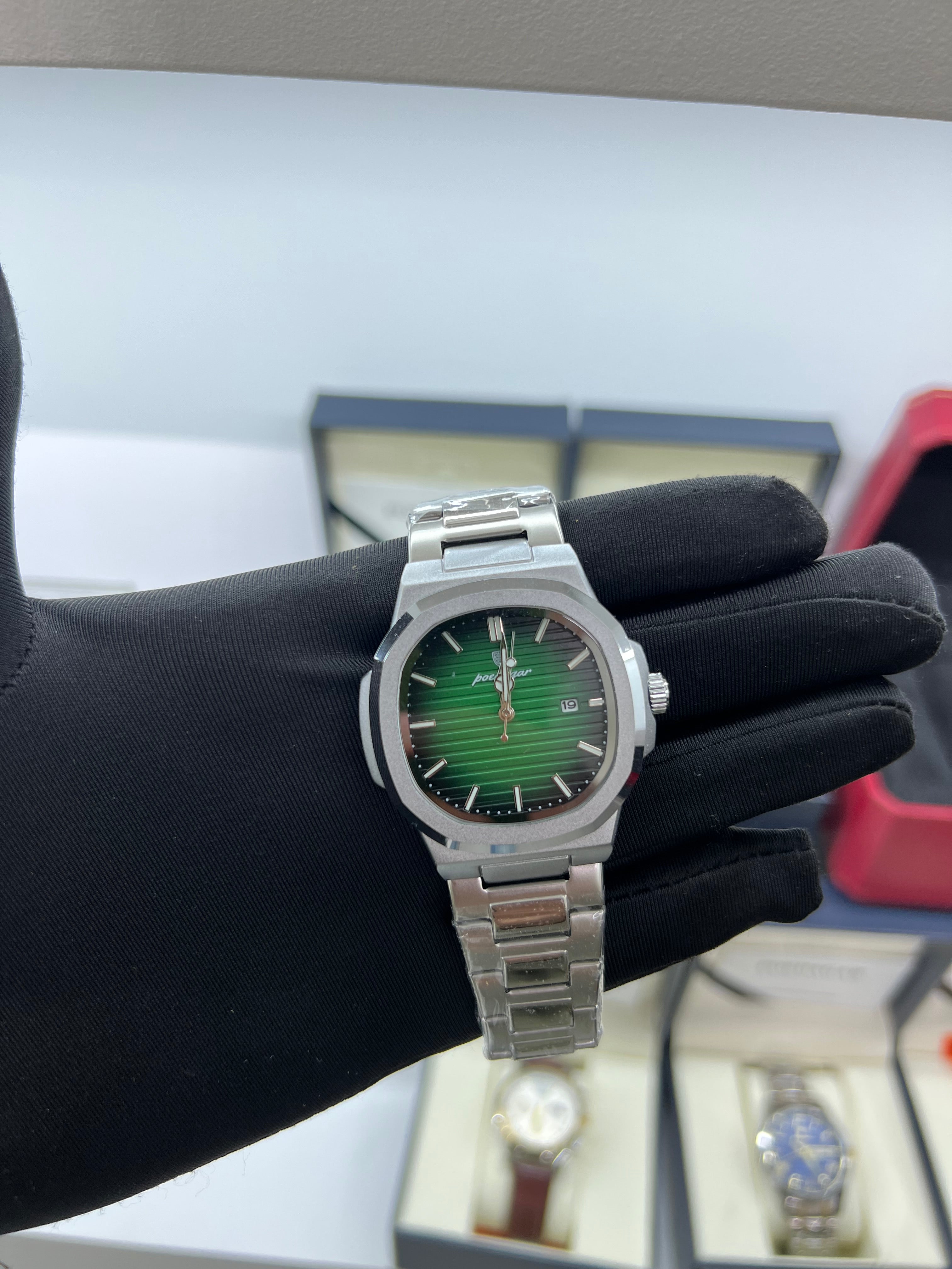 POÈDAGAR لون اخضر