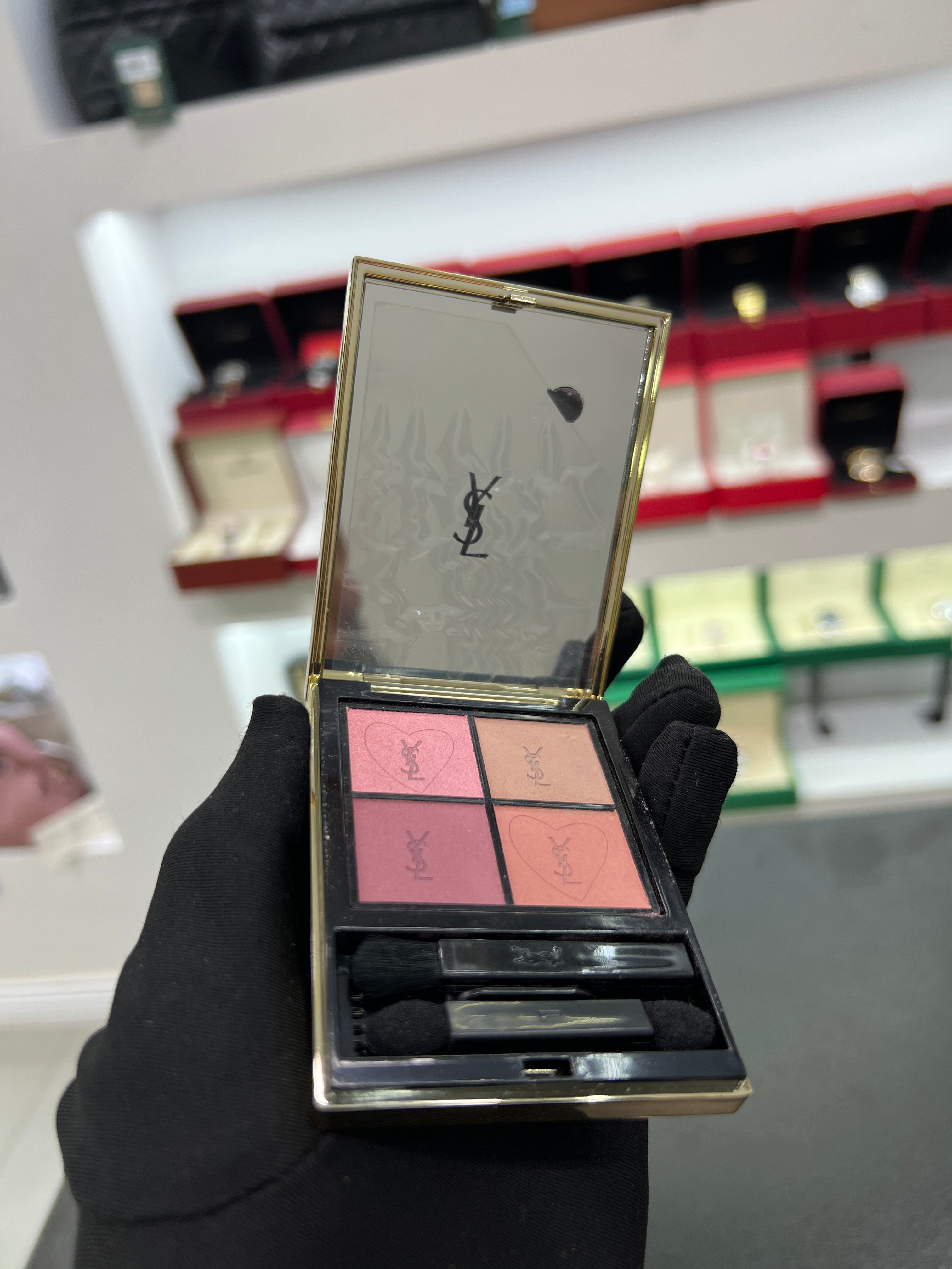 Couture Blush Collector Palette