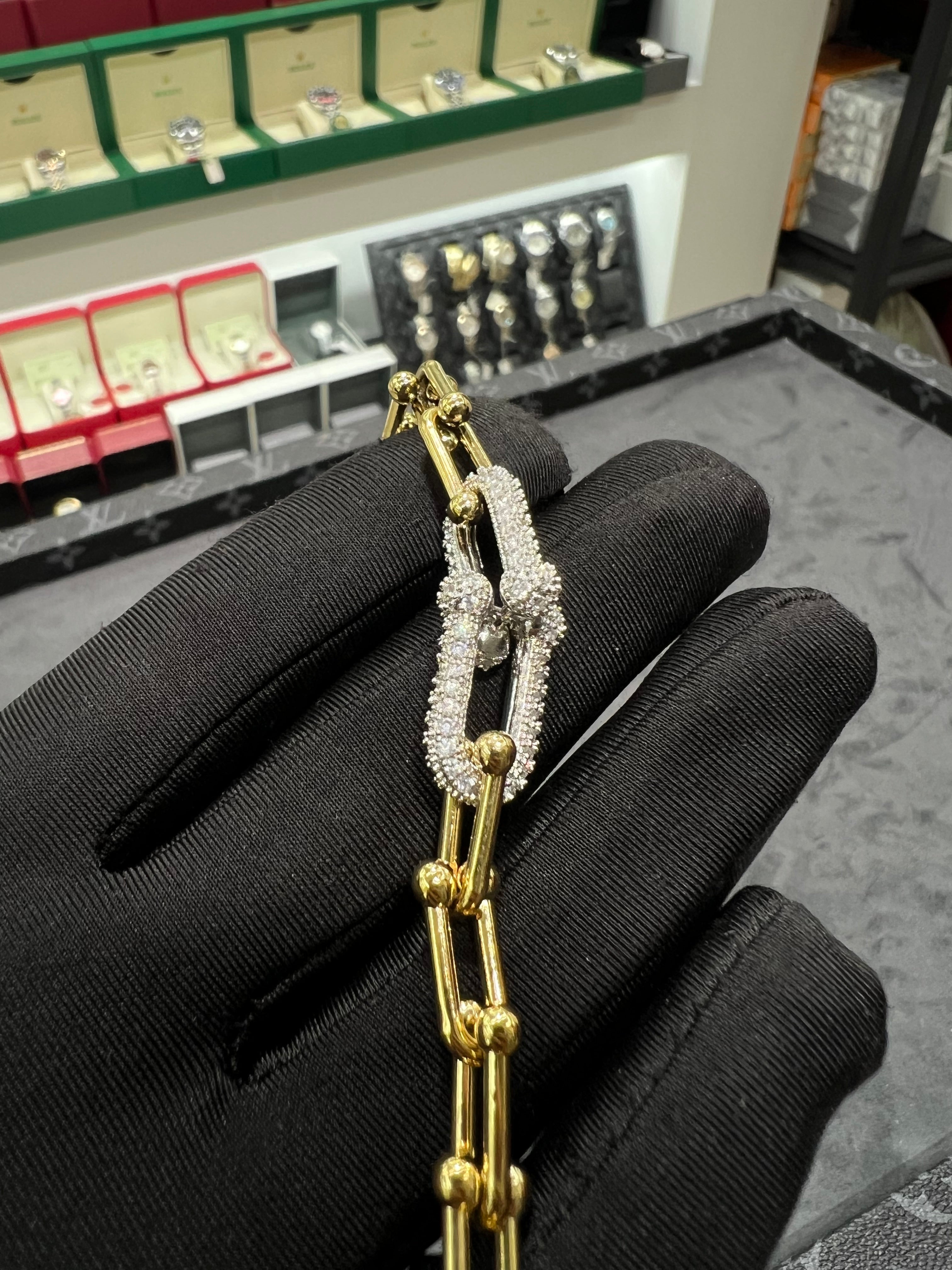 انسيال تيفاني المرصع